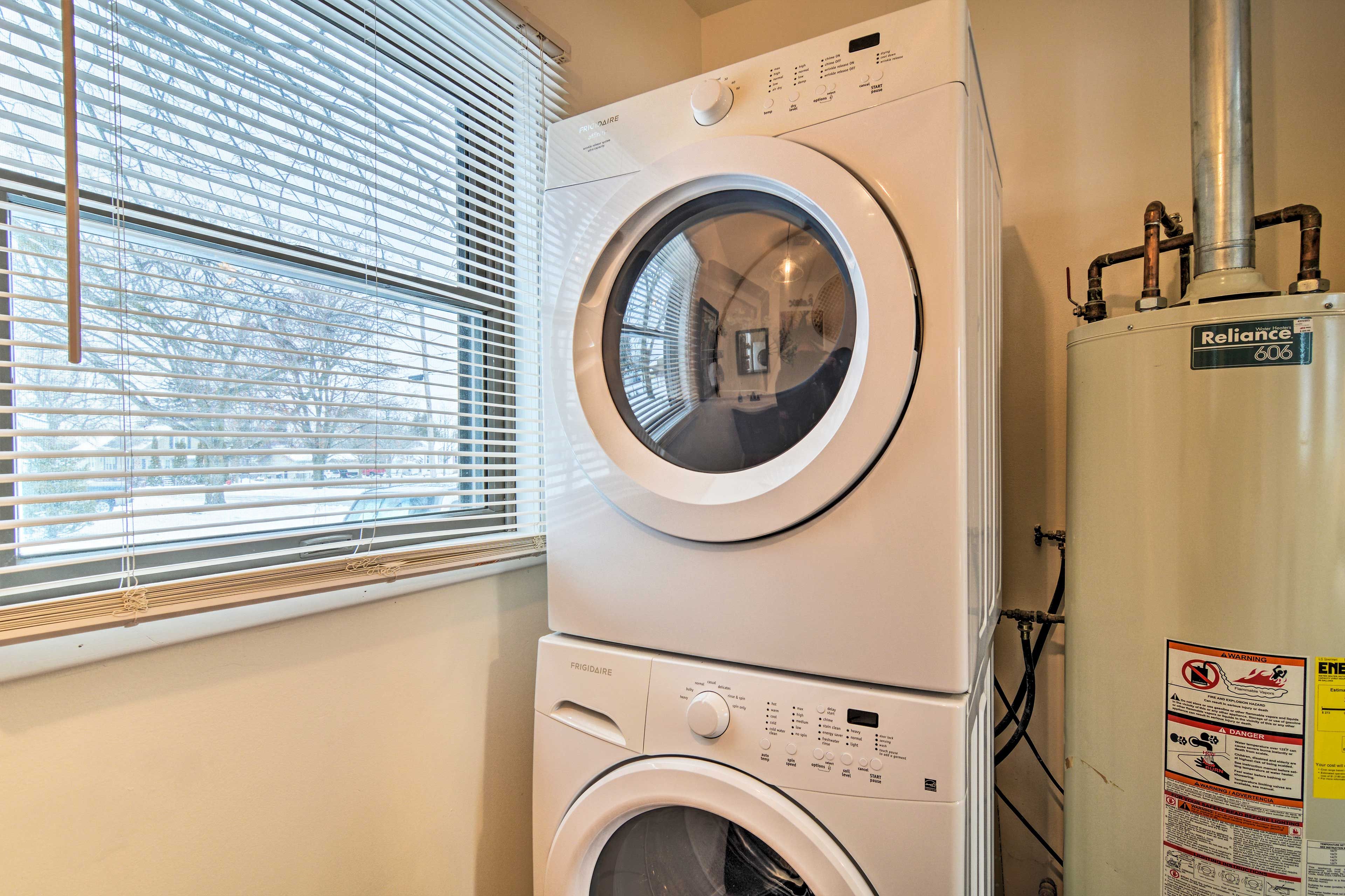 In-Unit Laundry | Washer & Dryer