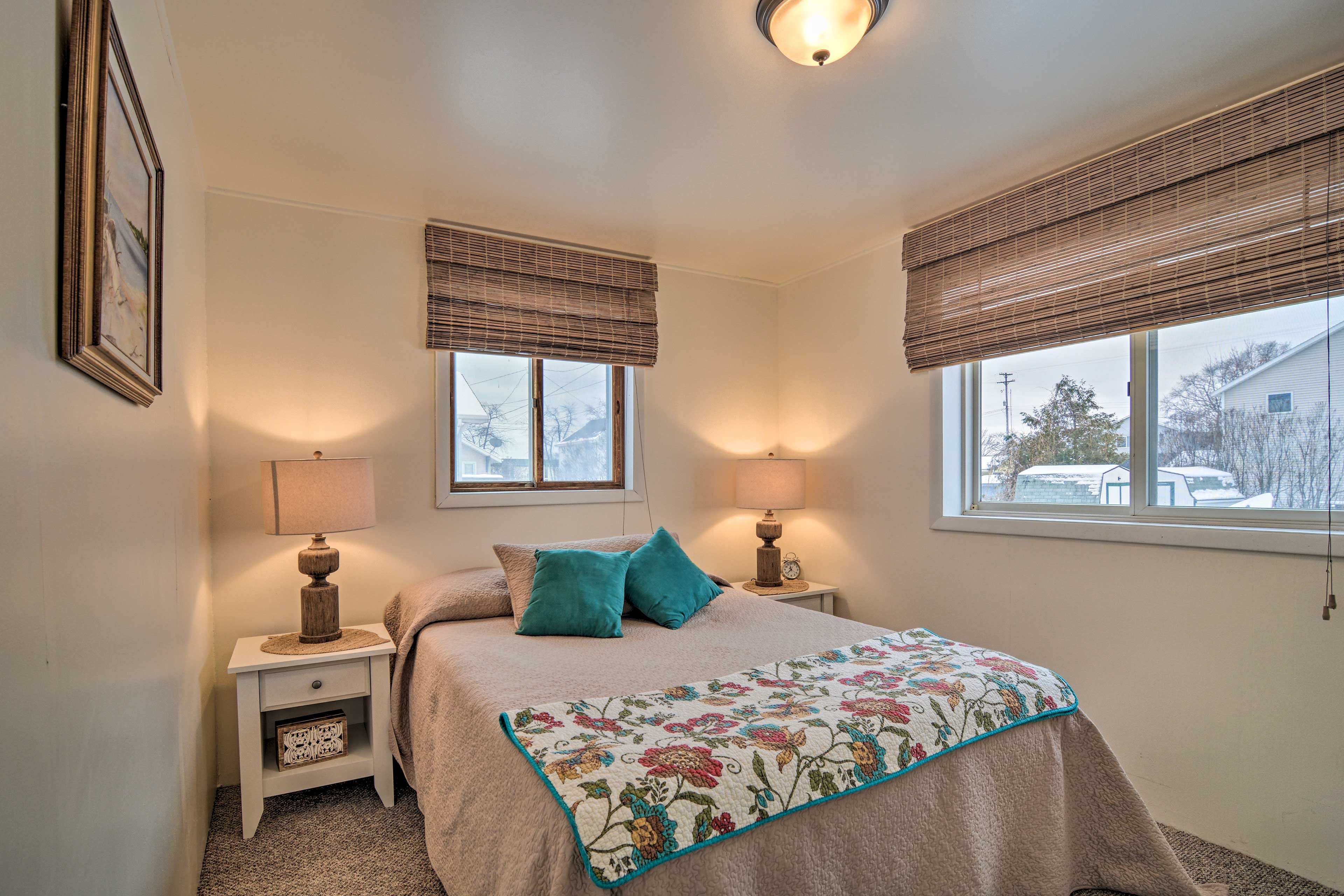 Bedroom 1 | Queen Bed | Linens Provided