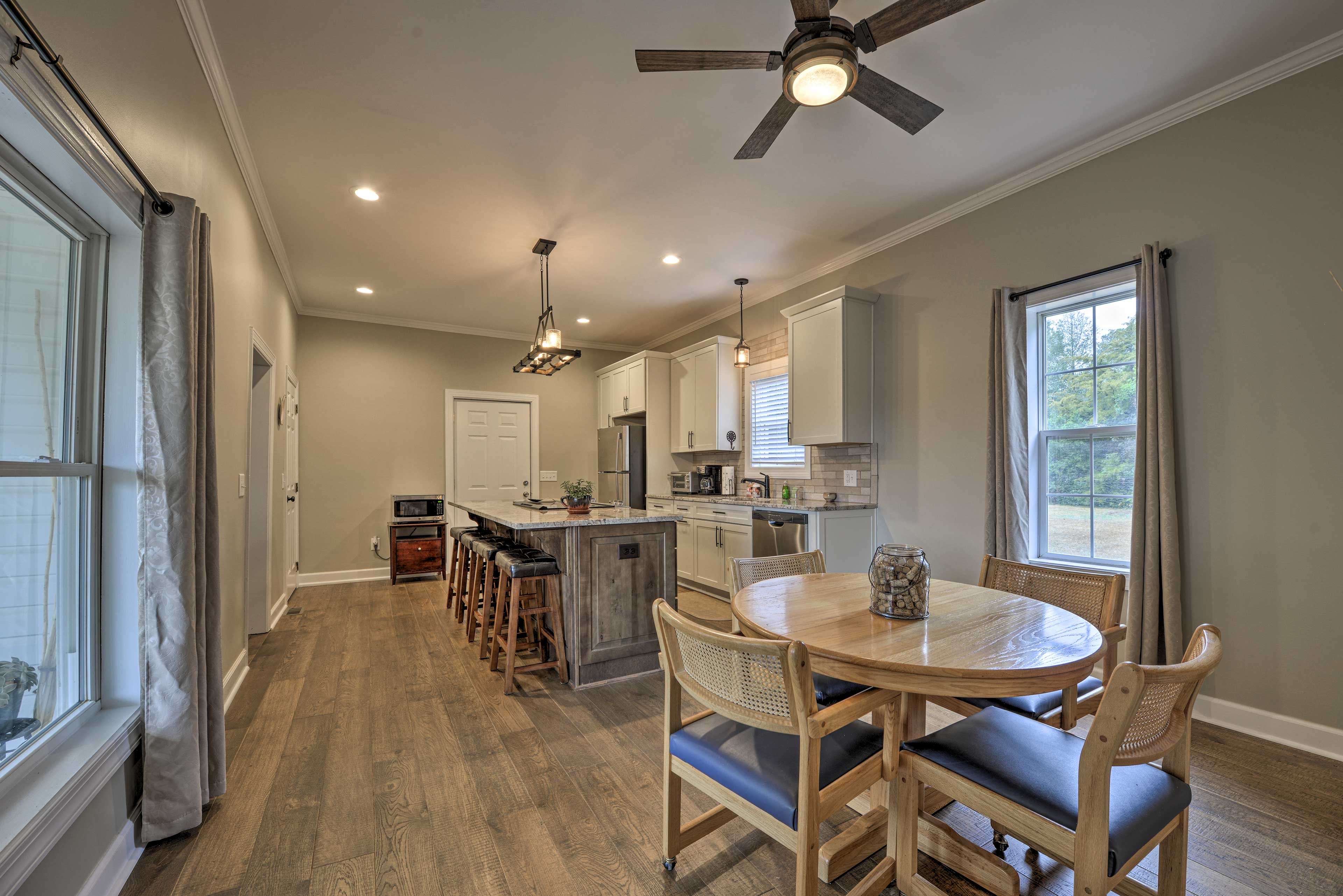 Enjoy a meal at the dining table or at the breakfast bar.