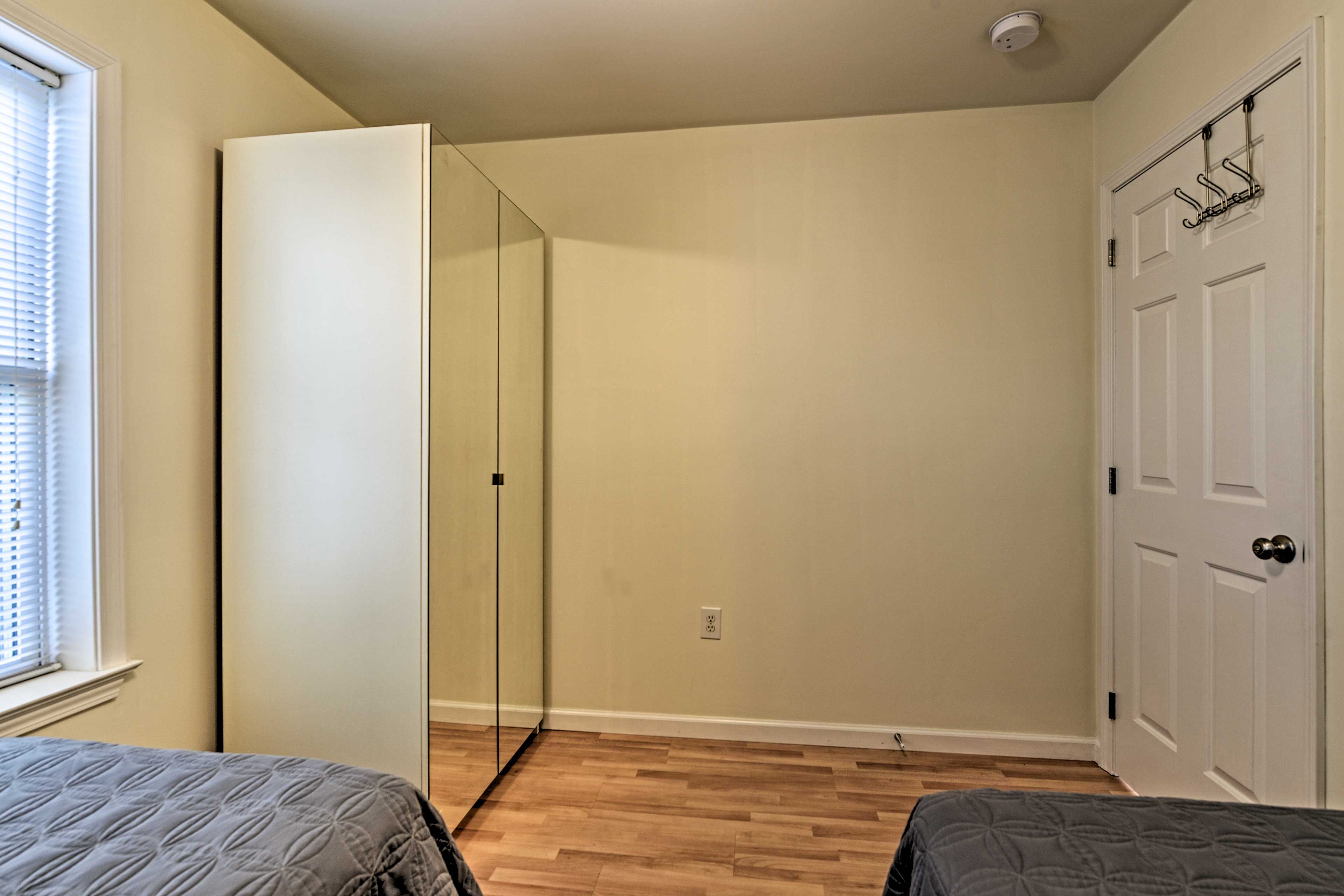 The kids will love bunking together in this room!