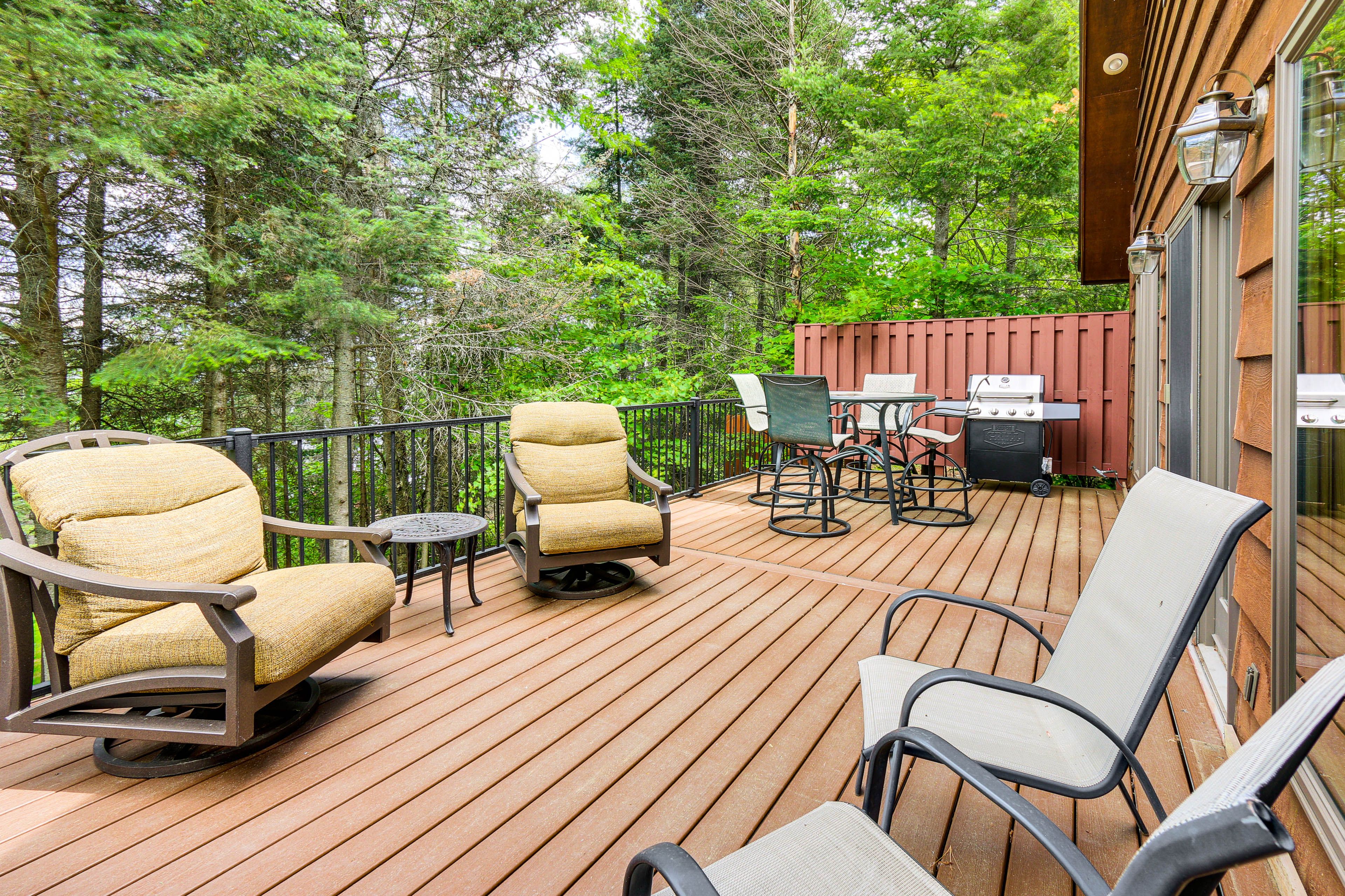 Private Deck