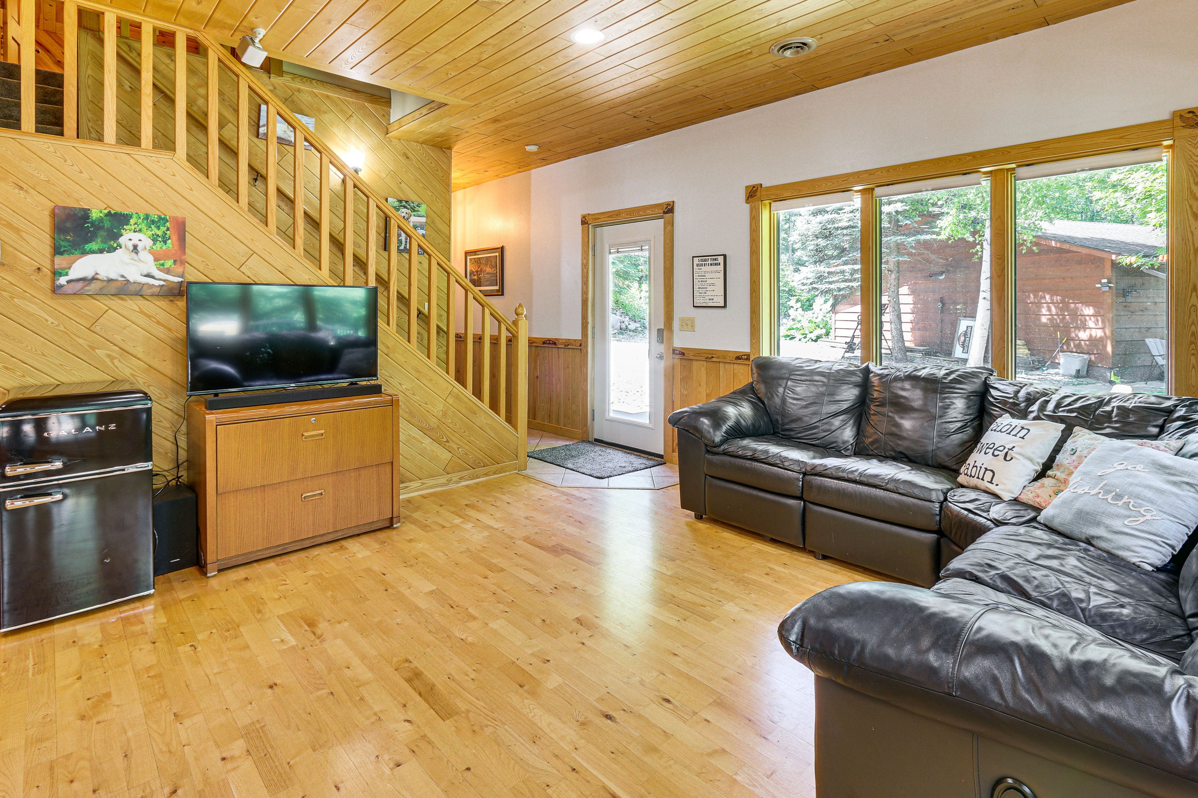 Living Room | Smart TV | Central A/C