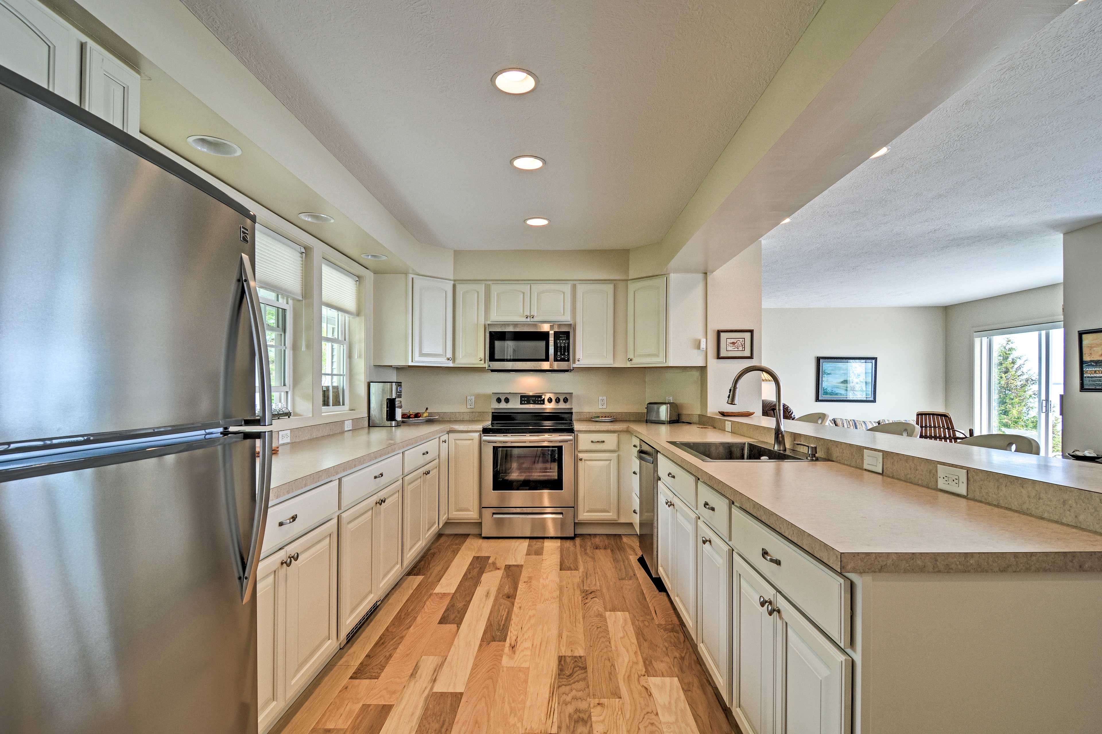 Kitchen | Cooking Basics | Spices | Toaster | Coffee Maker & Grinder