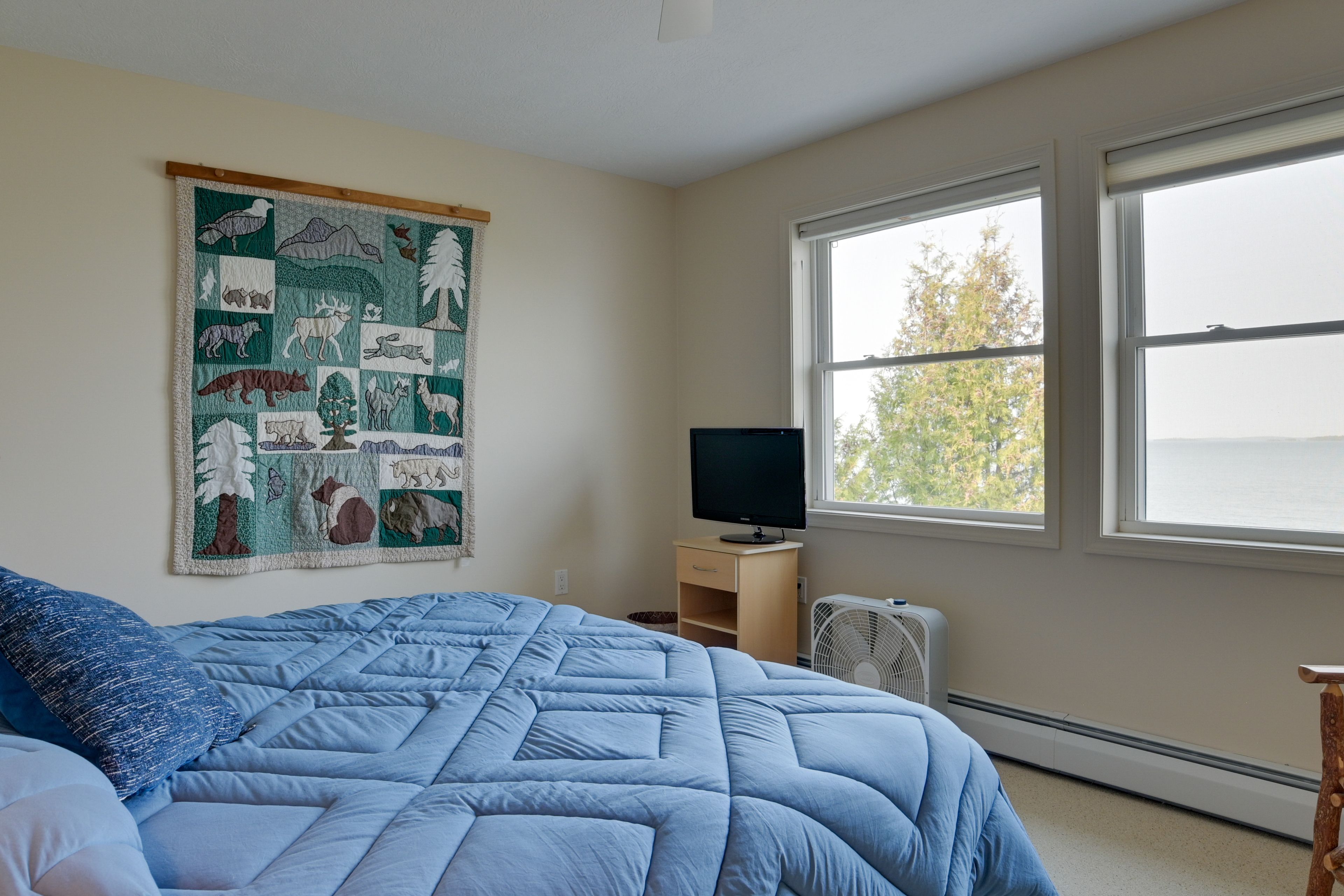Bedroom 2 | King Bed