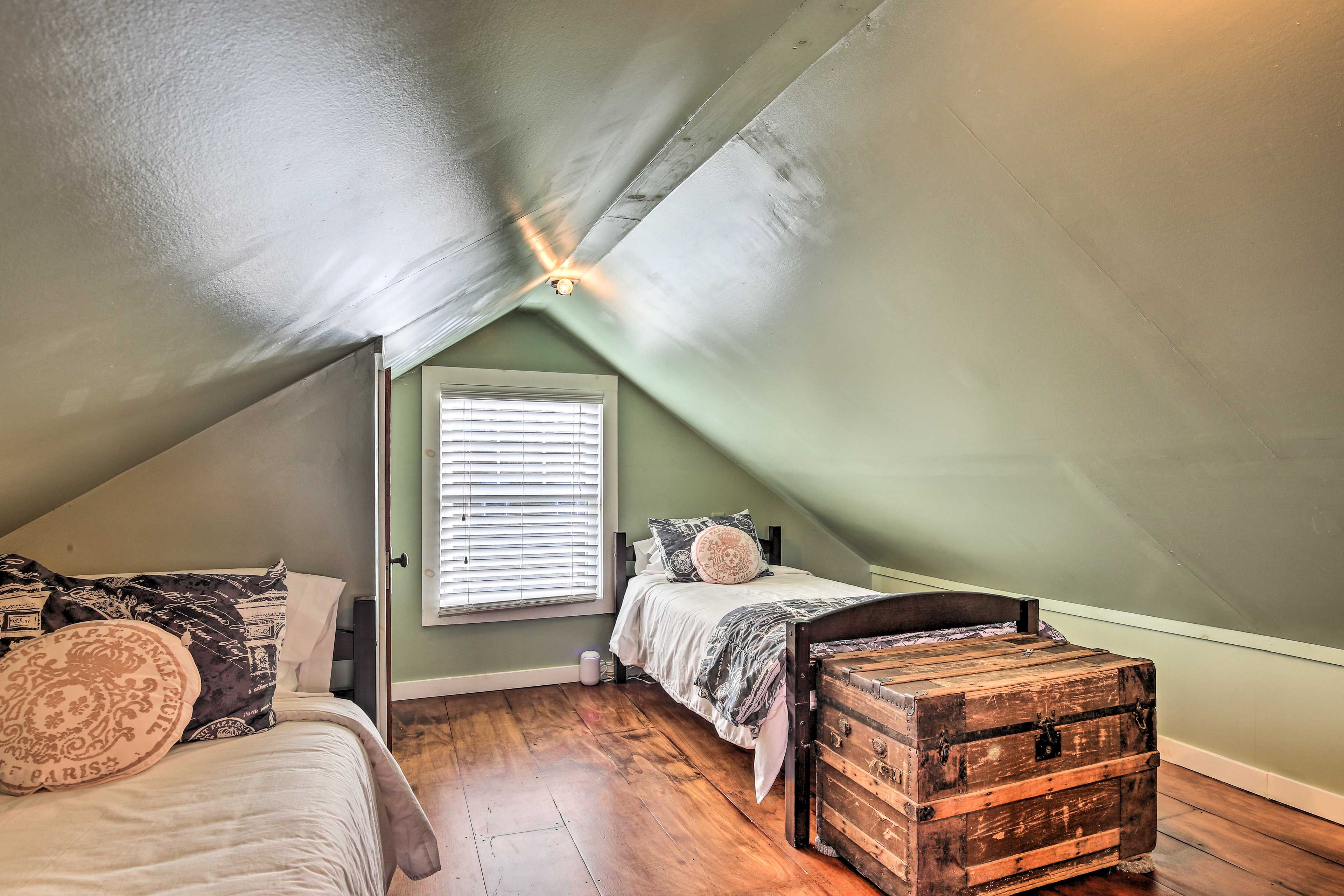 Bedroom 3 | 2 Twin Beds