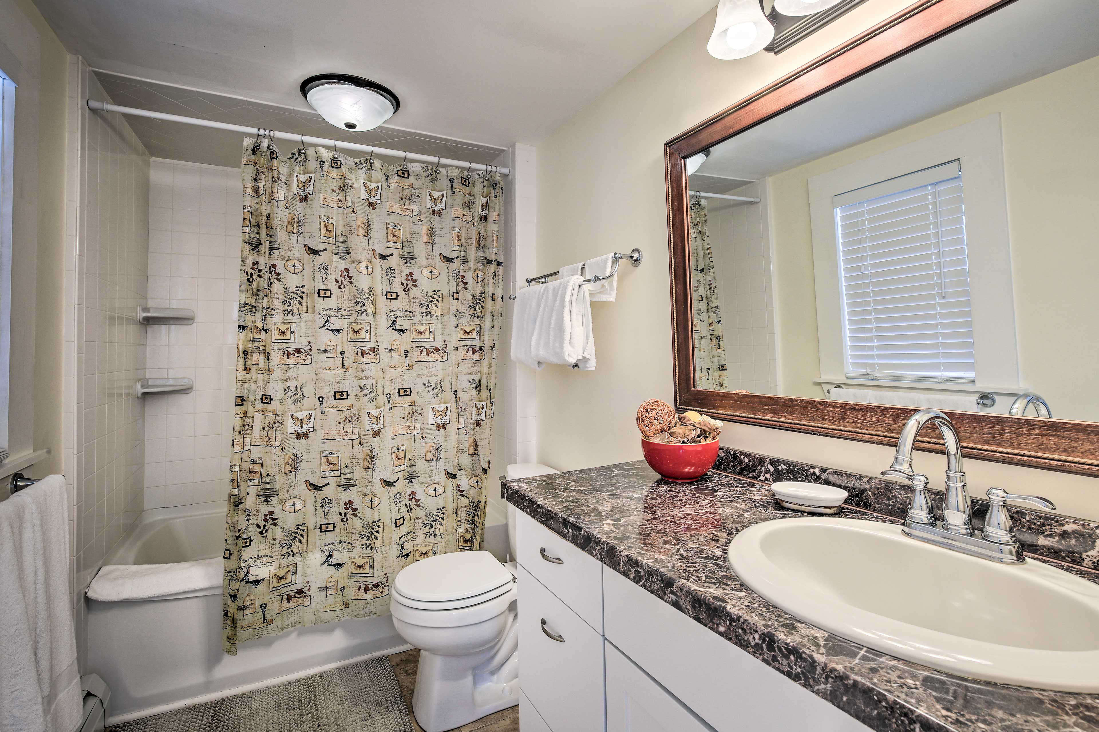 Bathroom | Towels Provided