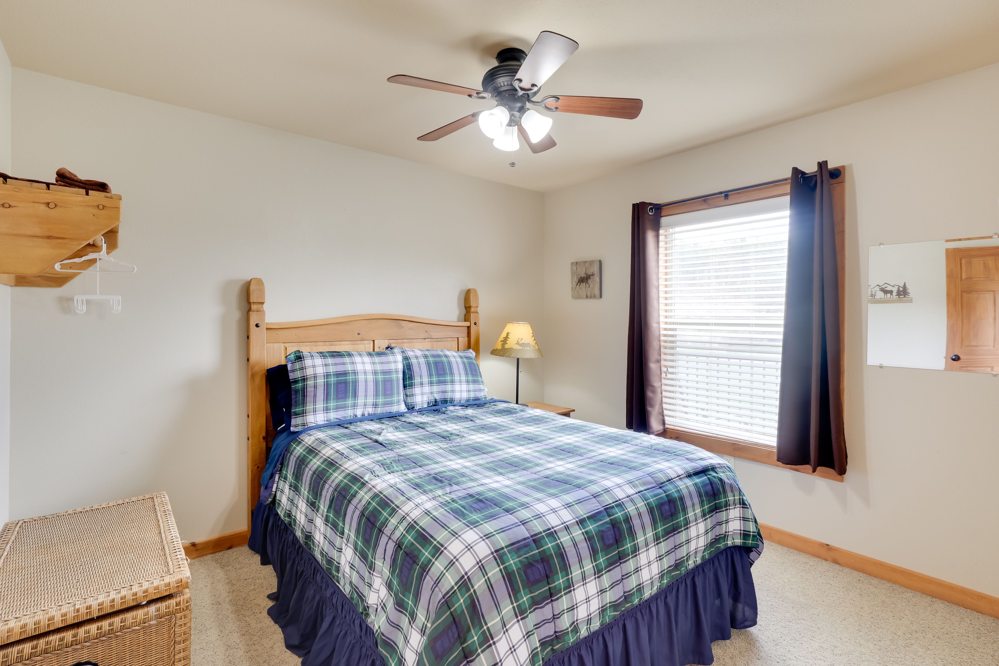 Bedroom 2 | Queen Bed | First Floor