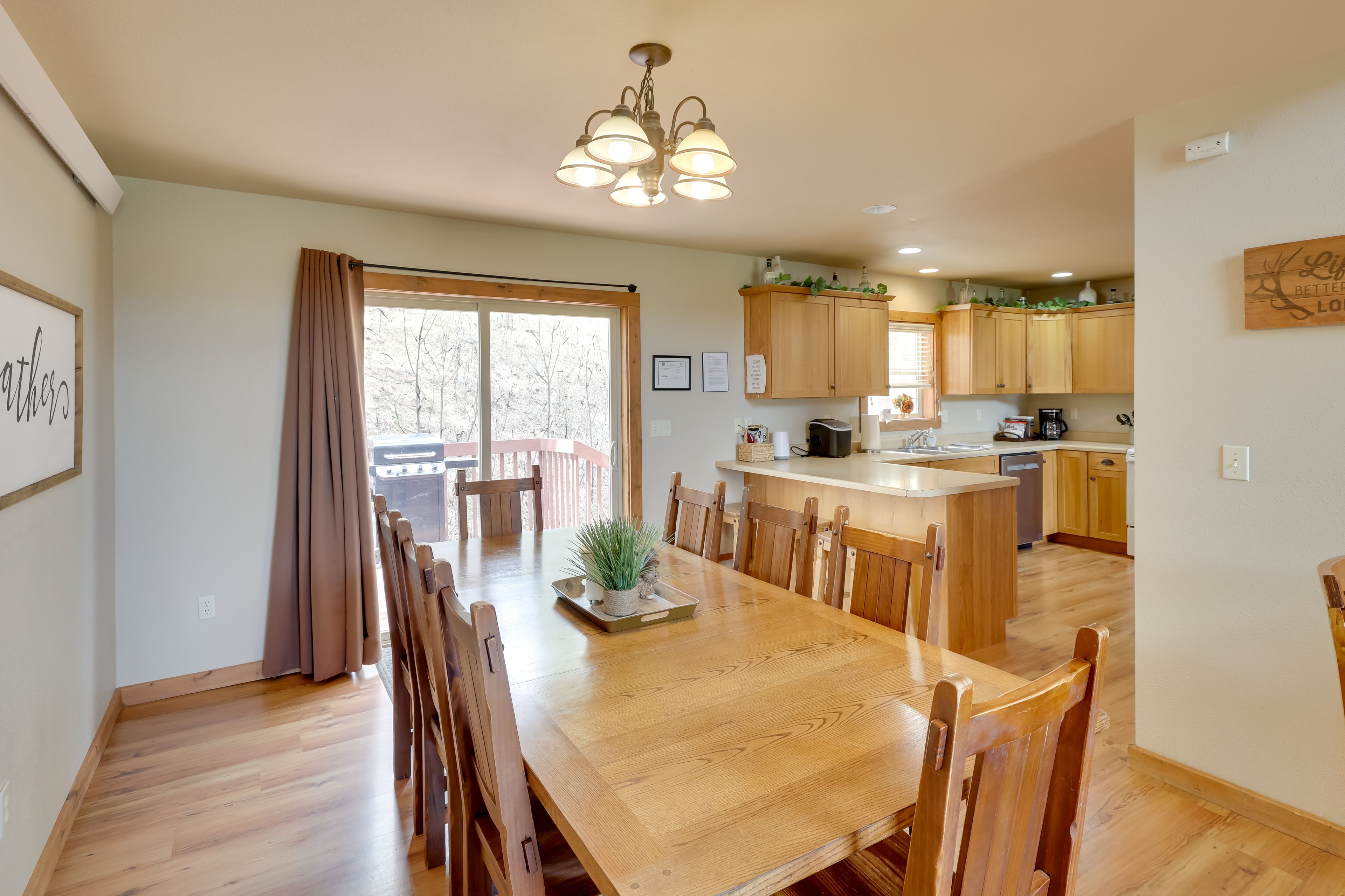 Dining Area 1