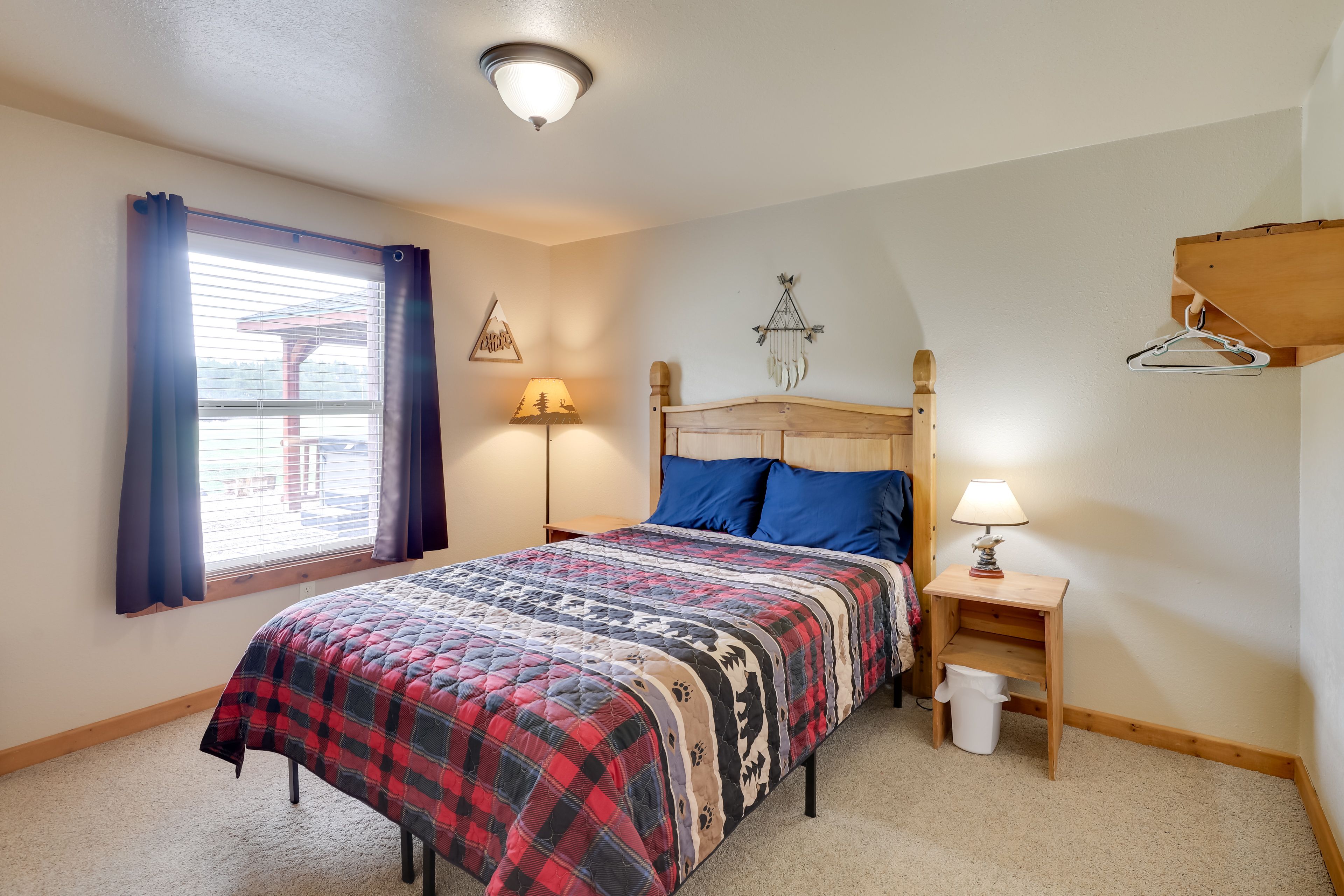 Bedroom 3 | Queen Bed | First Floor