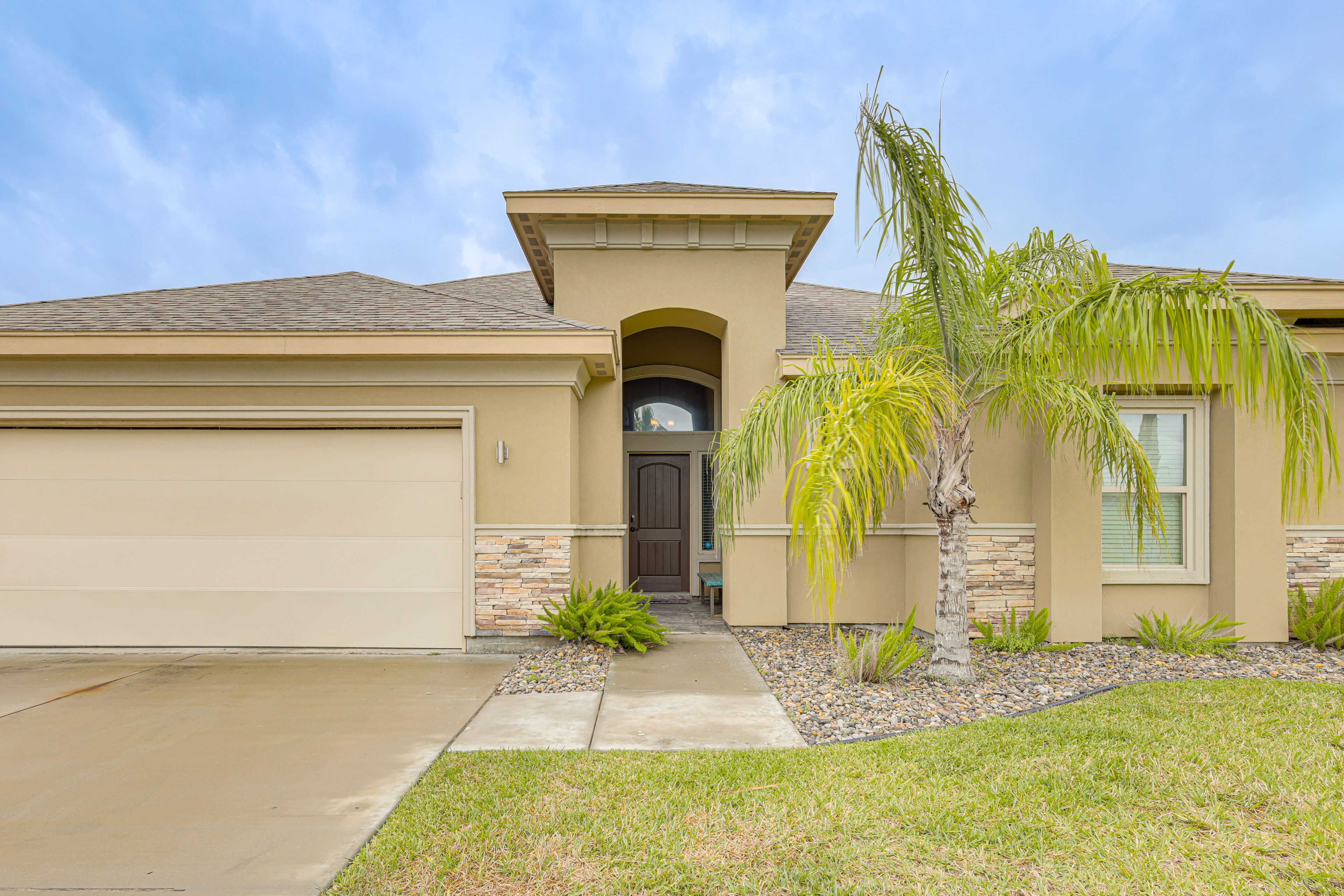 Parking | Garage (1 Vehicle) | Driveway (2 Vehicles)
