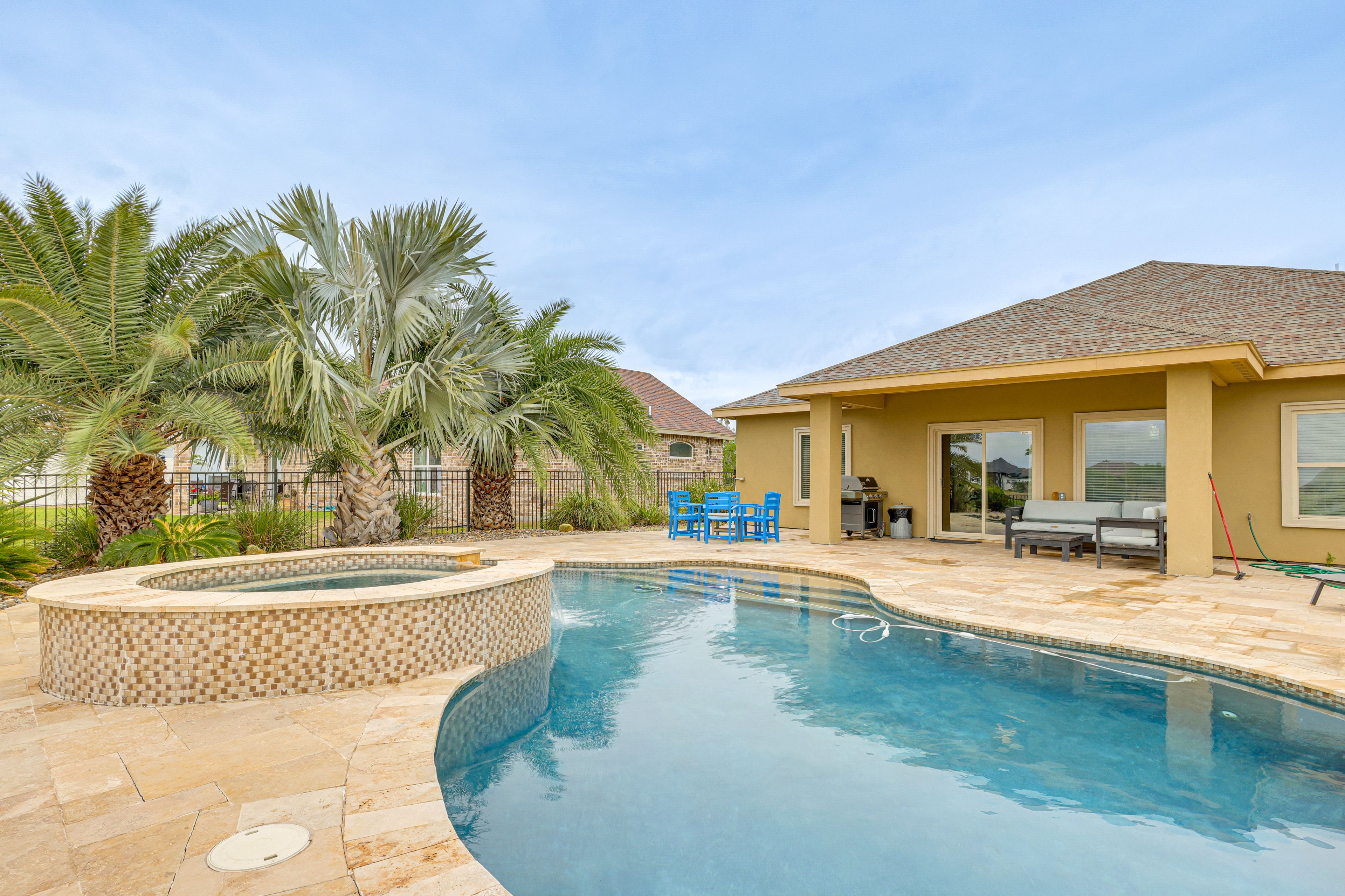 Laguna Vista Vacation Rental | 3BR | 2BA | 1,750 Sq Ft | Step-Free Access