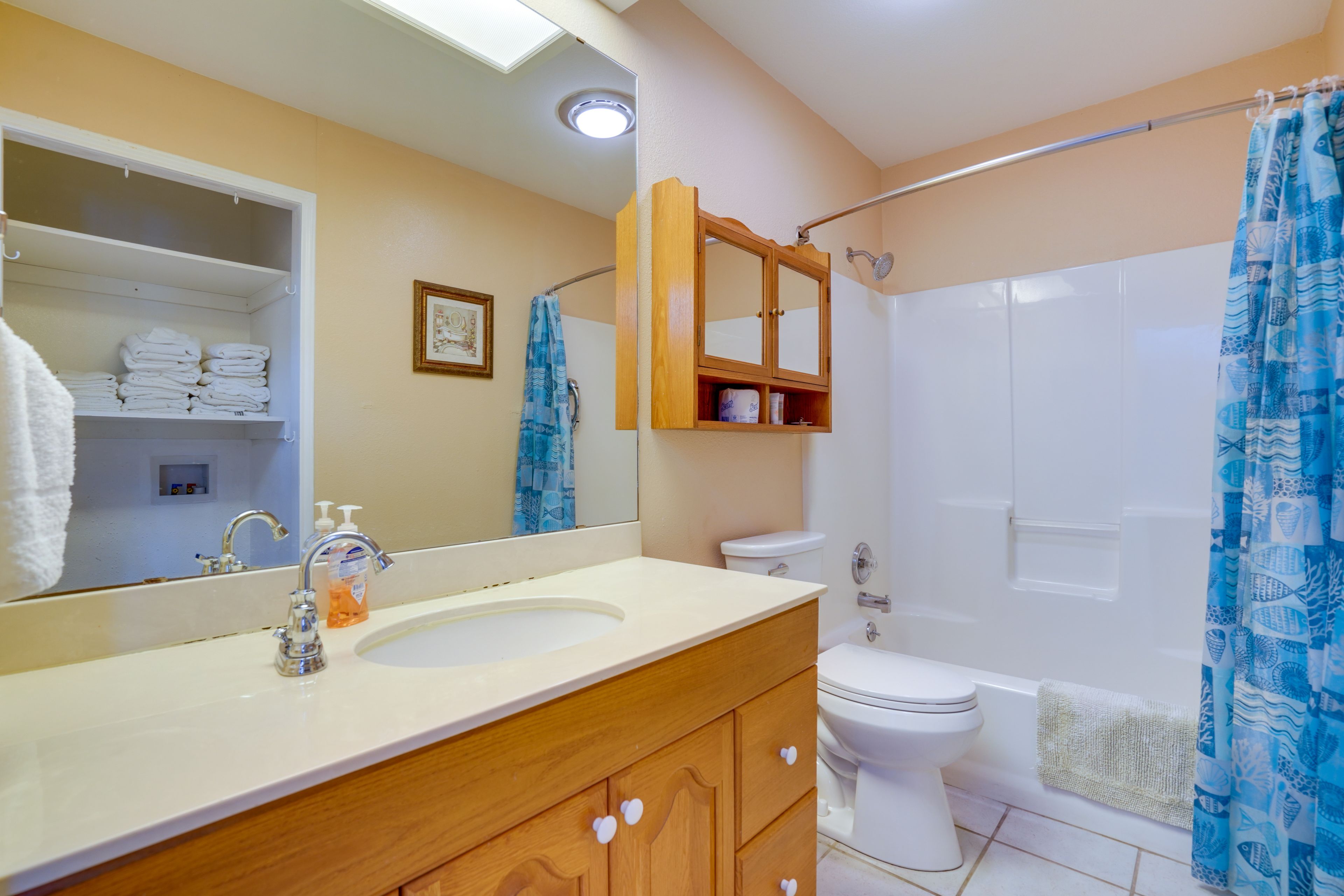 Full Bathroom