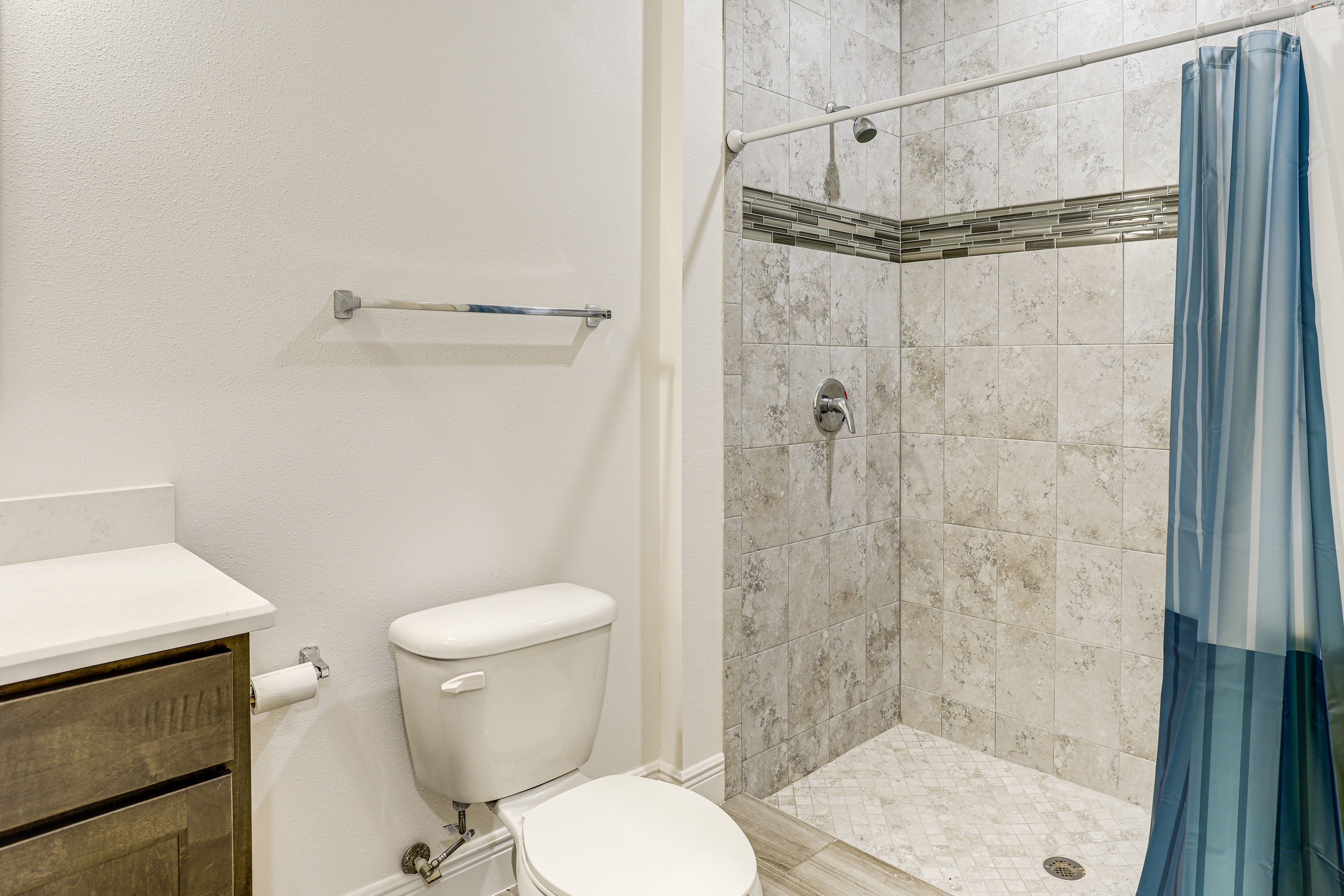 Full Bathroom