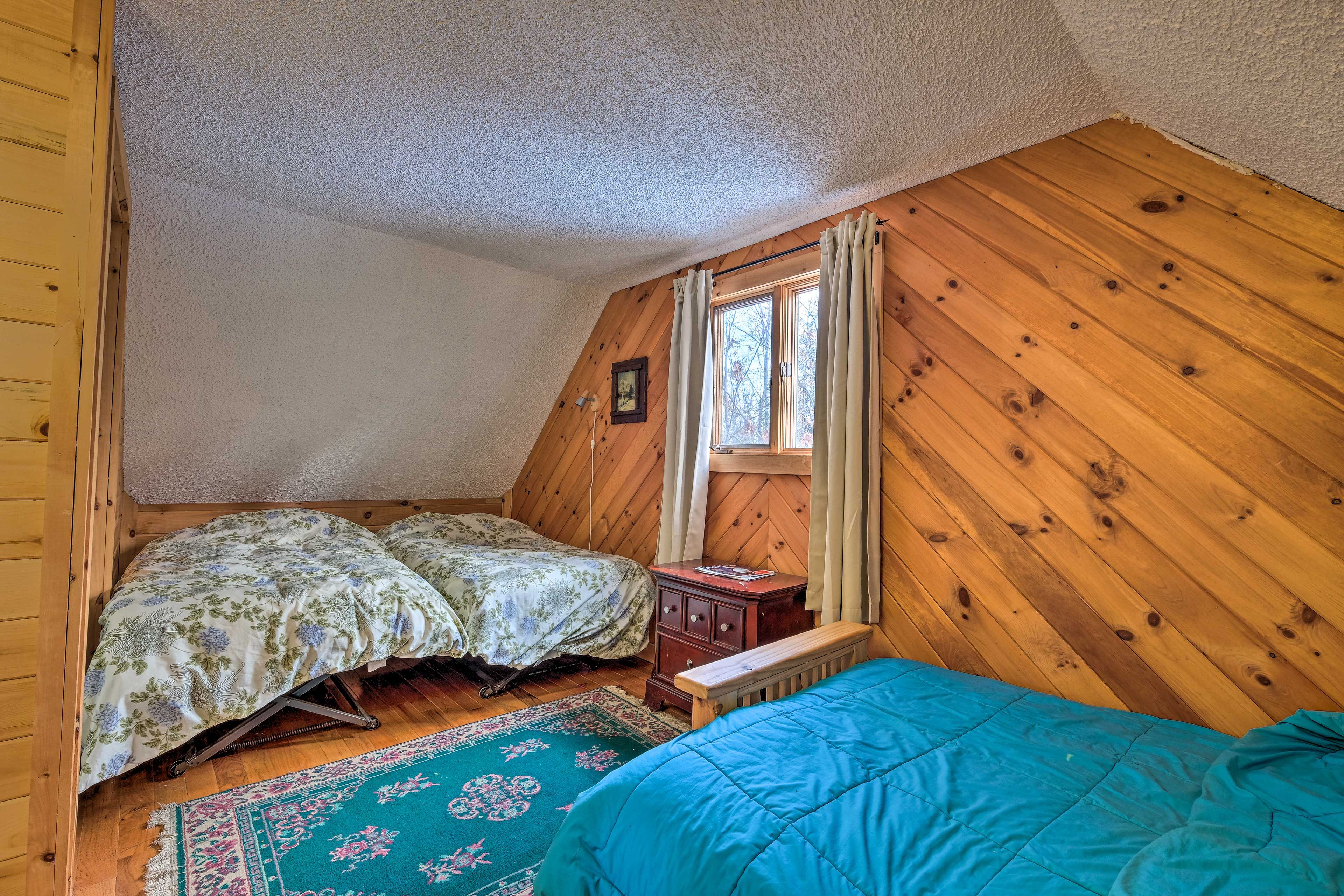 Bedroom 3 | 2 Twin Beds