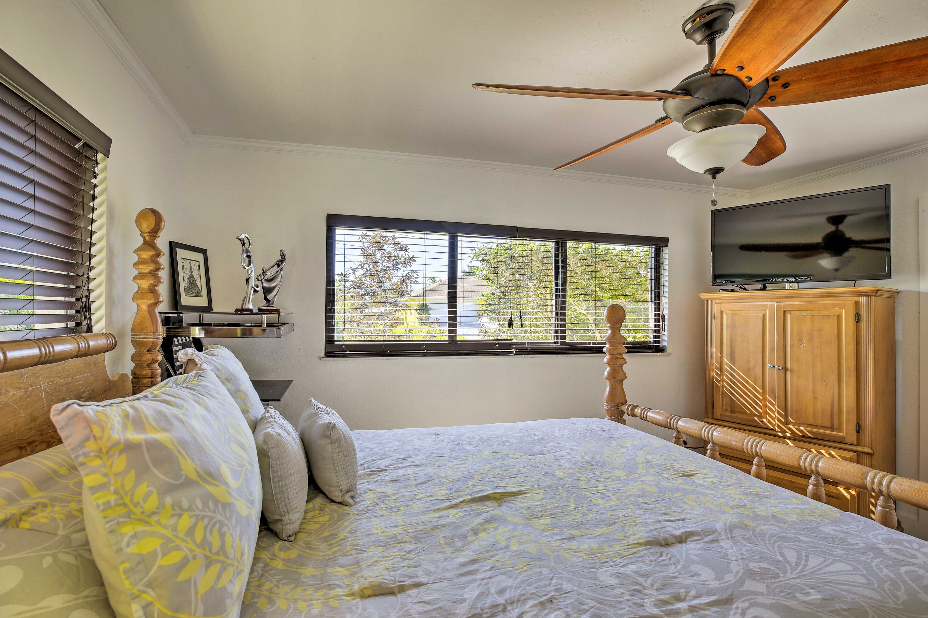 The ceiling fans provide additional comfort in the summer months!