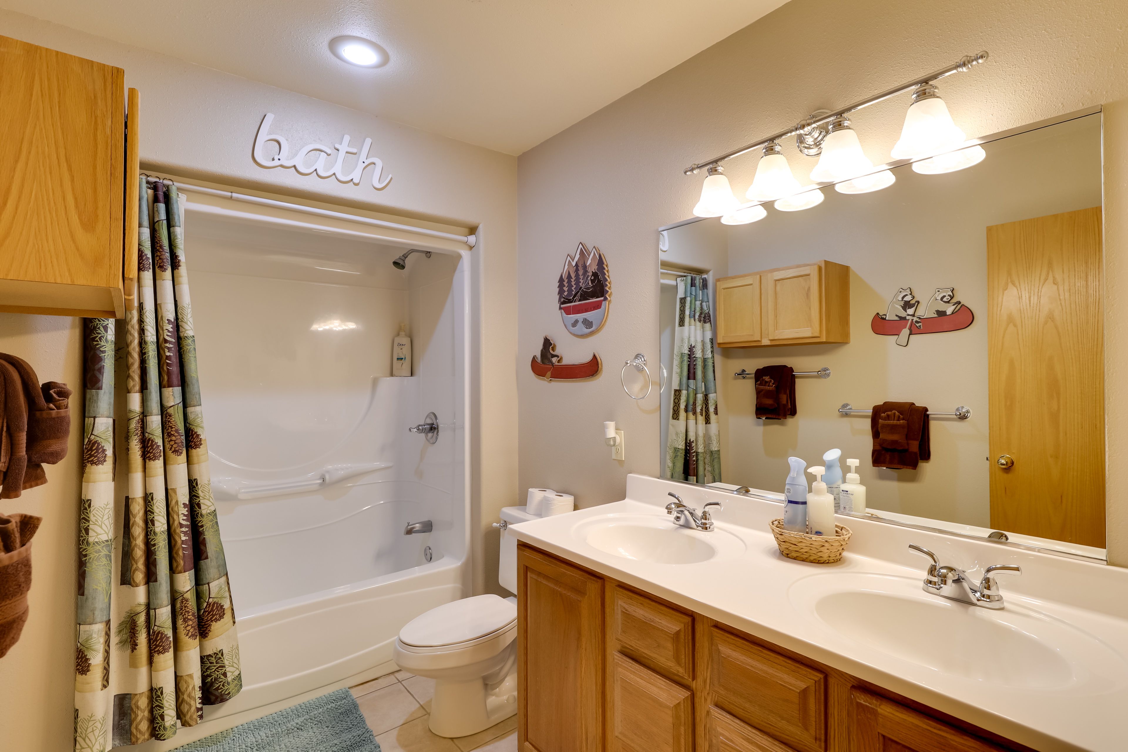 Full Bathroom