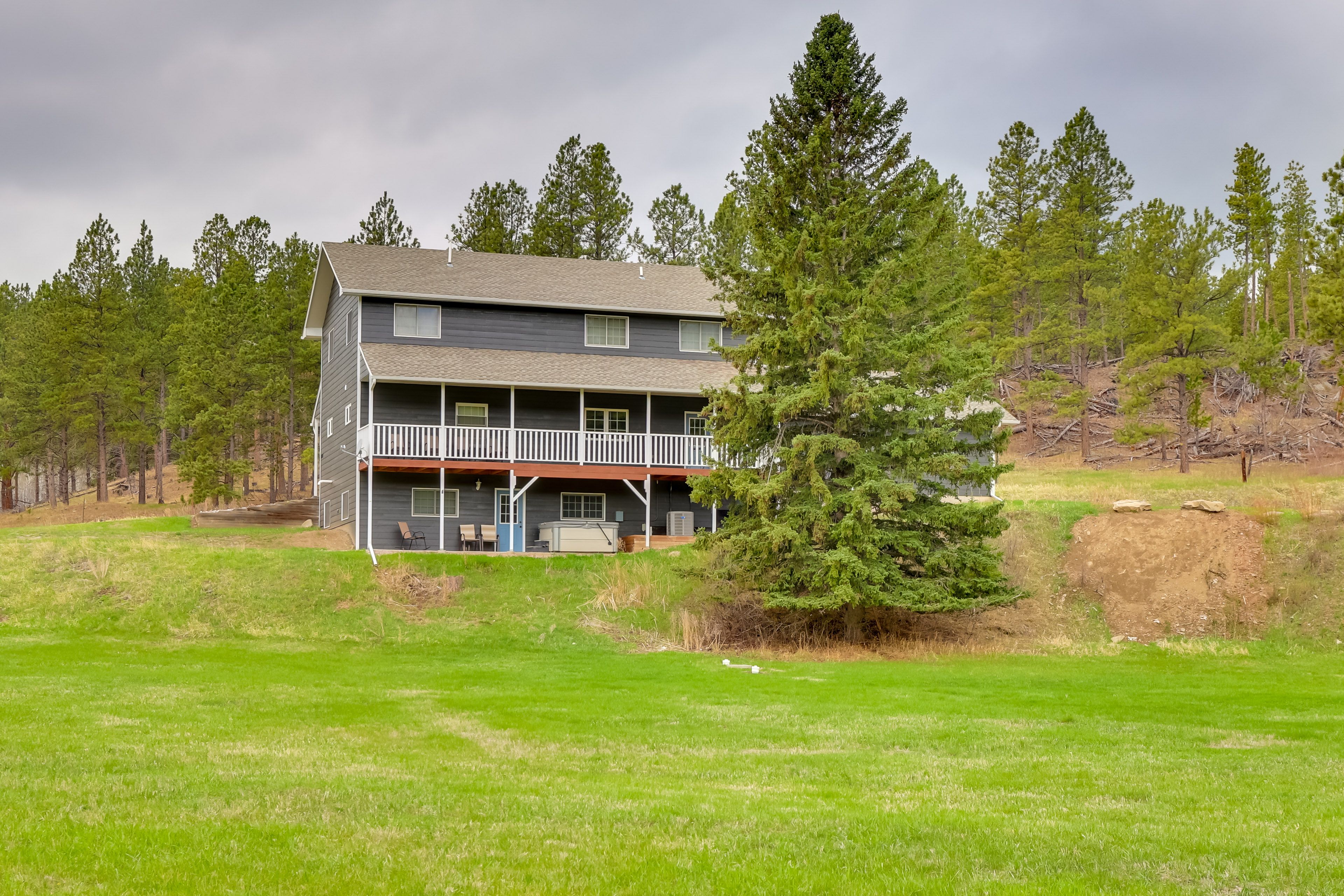 Exterior | Patio | Outdoor Dining | Gas Grill