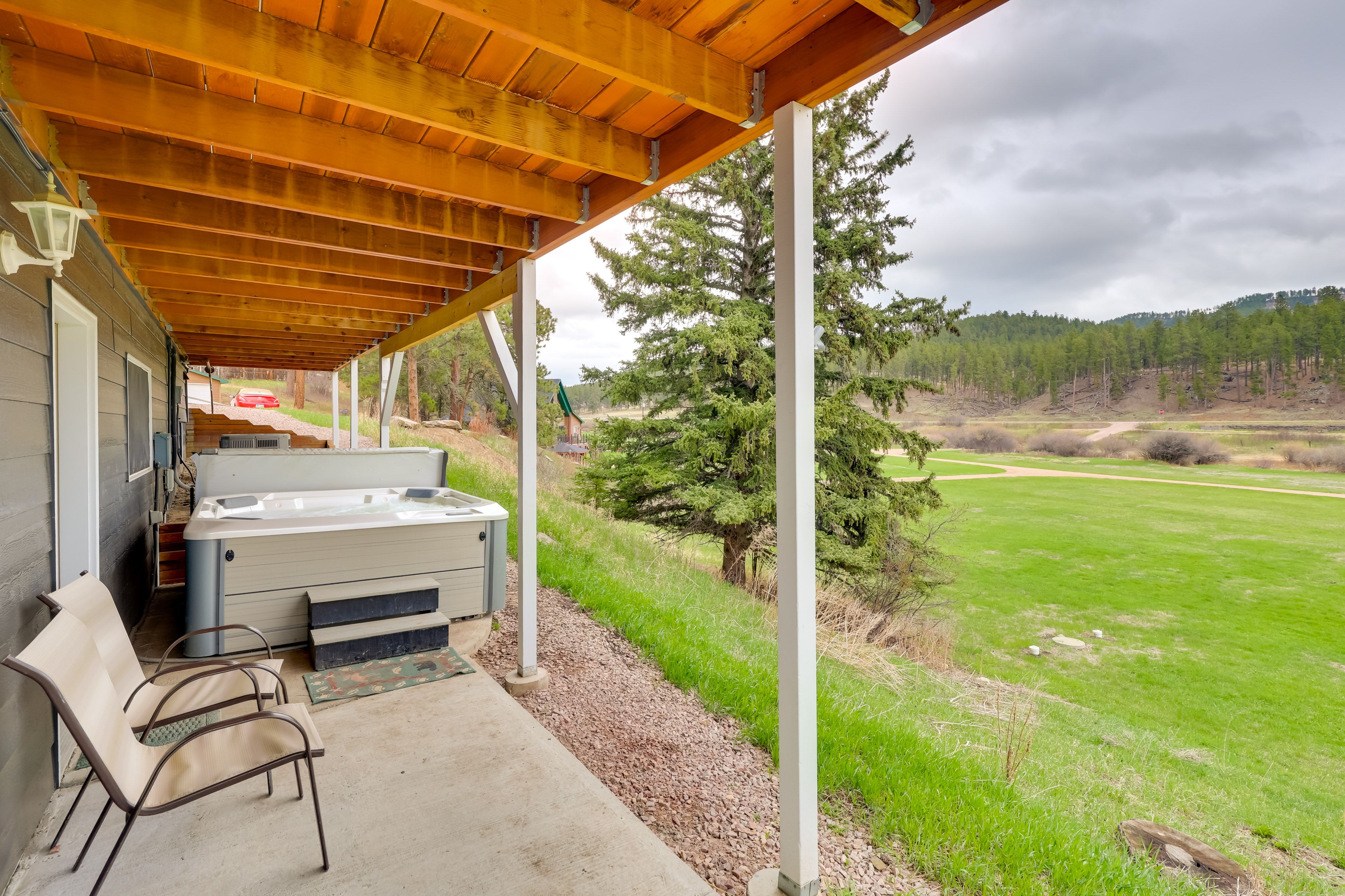 Covered Patio | Hot Tub