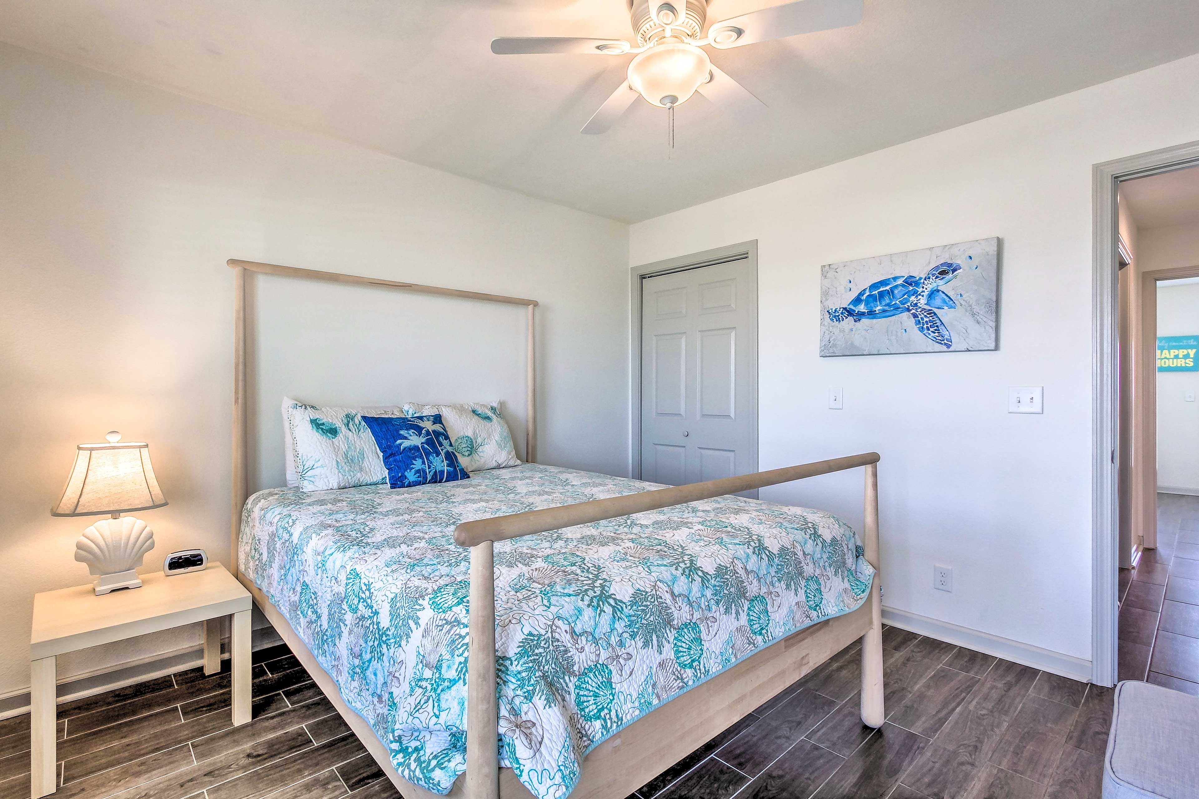 Bedroom 2: Linens & Towels Provided