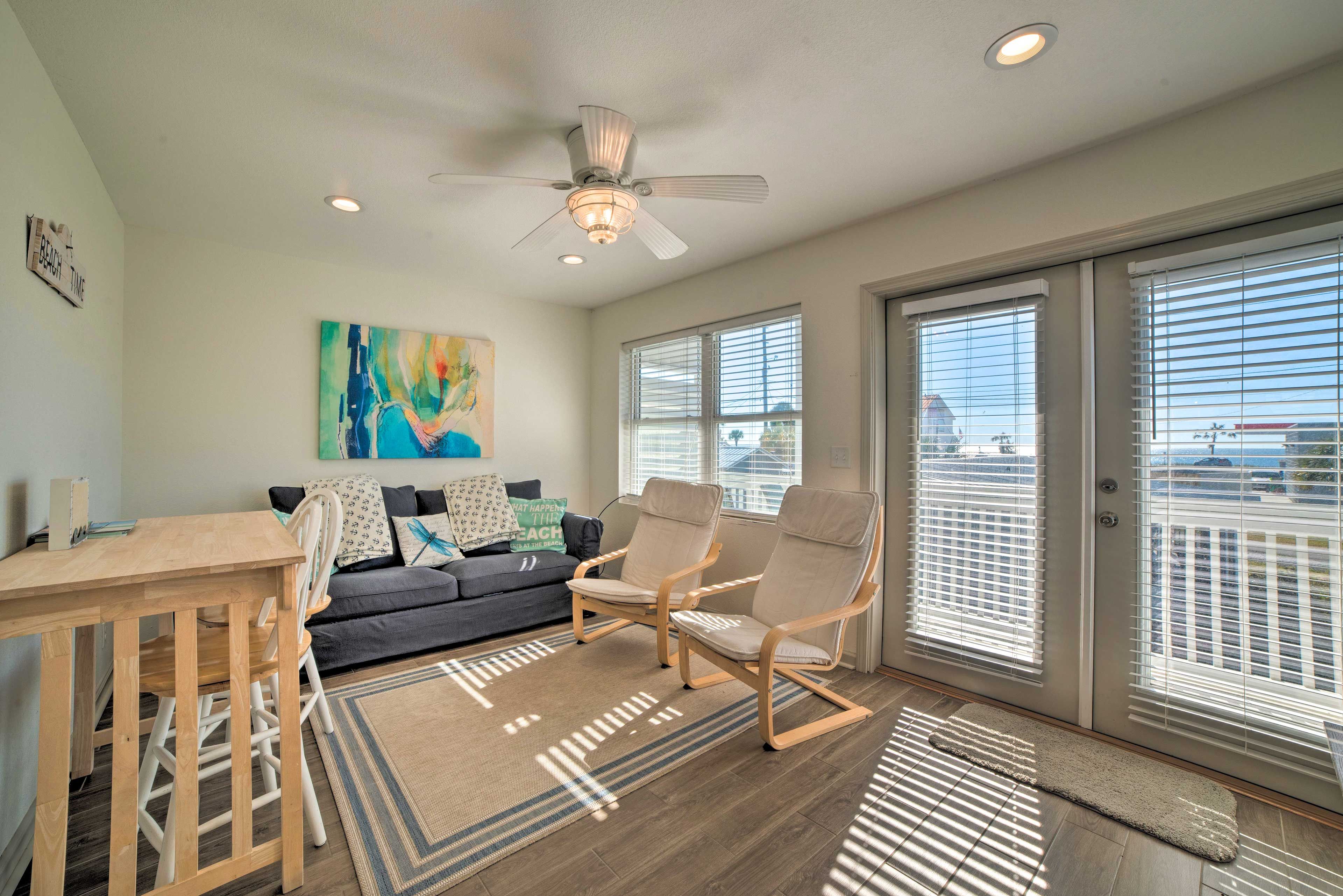 Living Room | Laptop-Friendly Workspace
