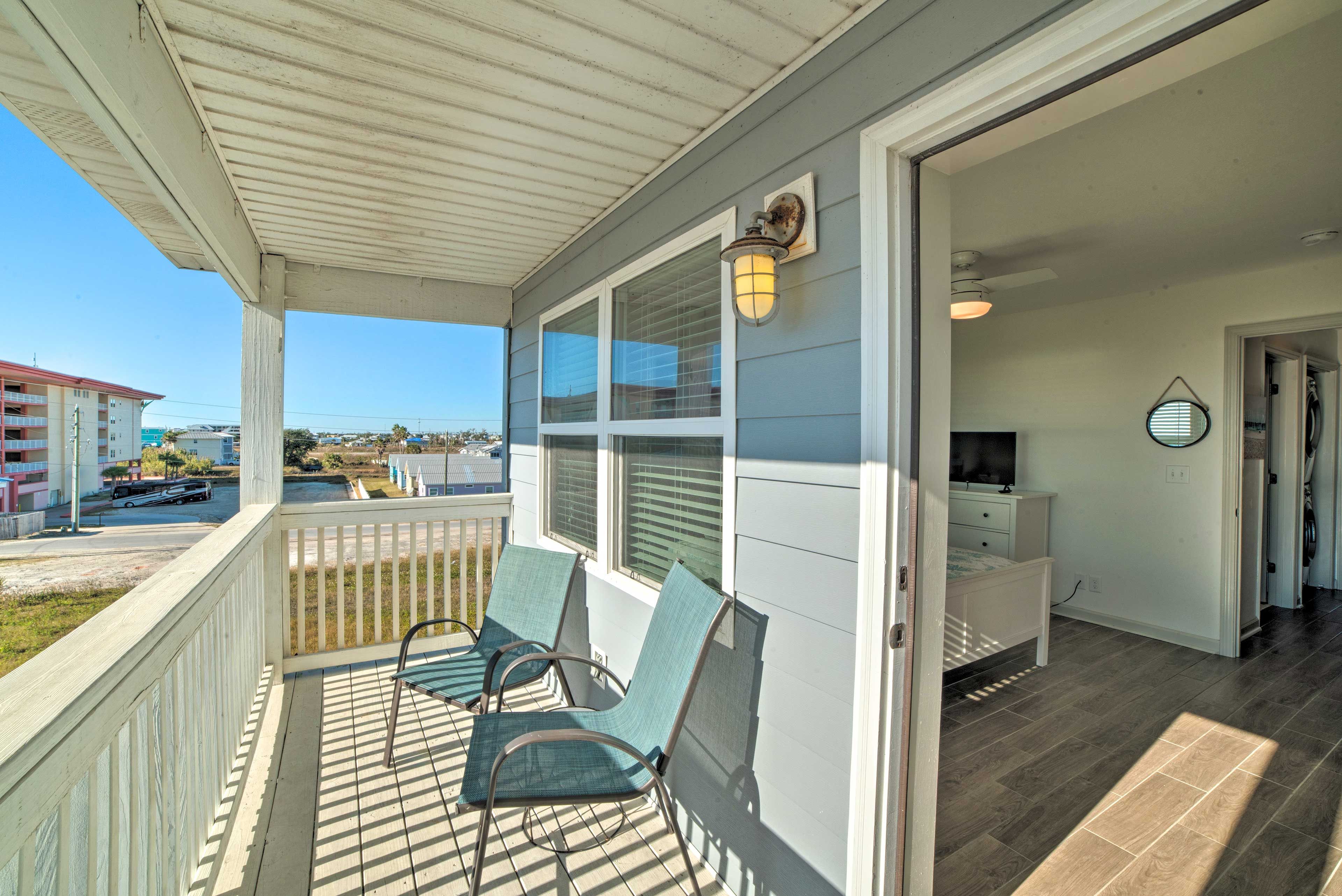 4 Private Balconies