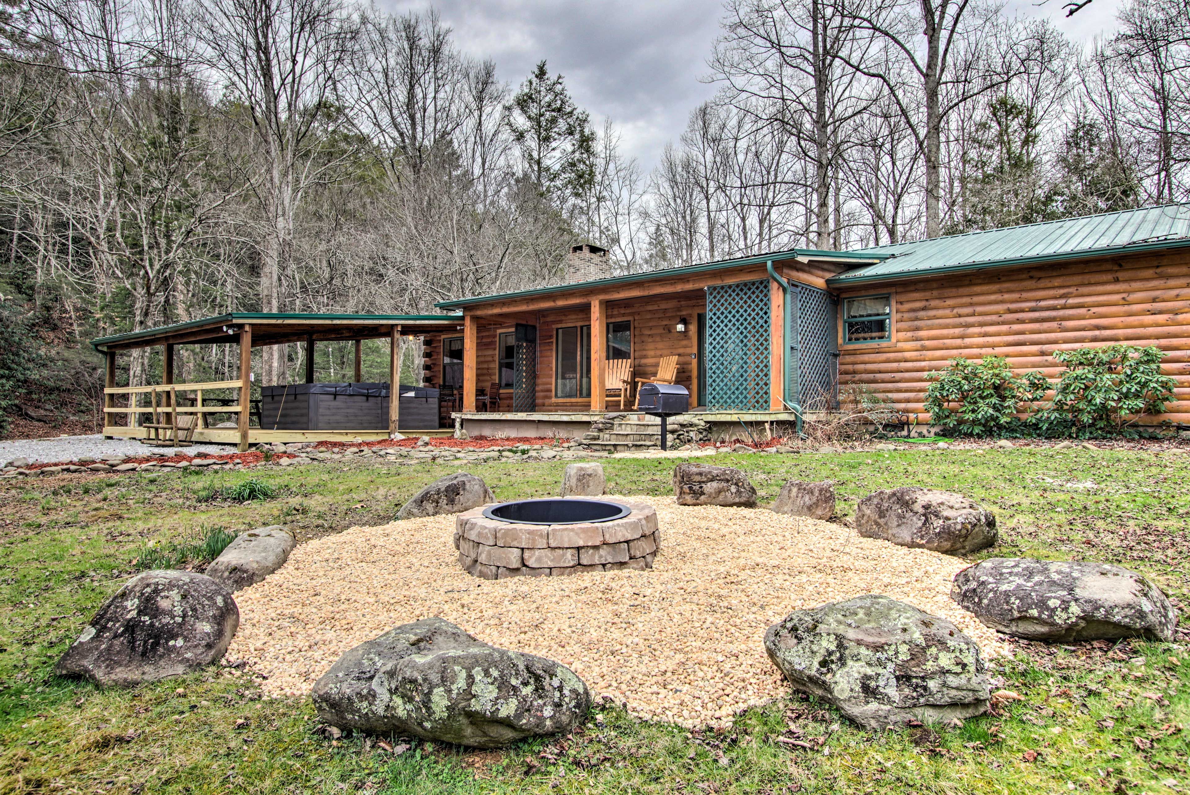 Gatlinburg Vacation Rental | 5BR | 4BA | 2,423 Sq Ft | Stairs Required