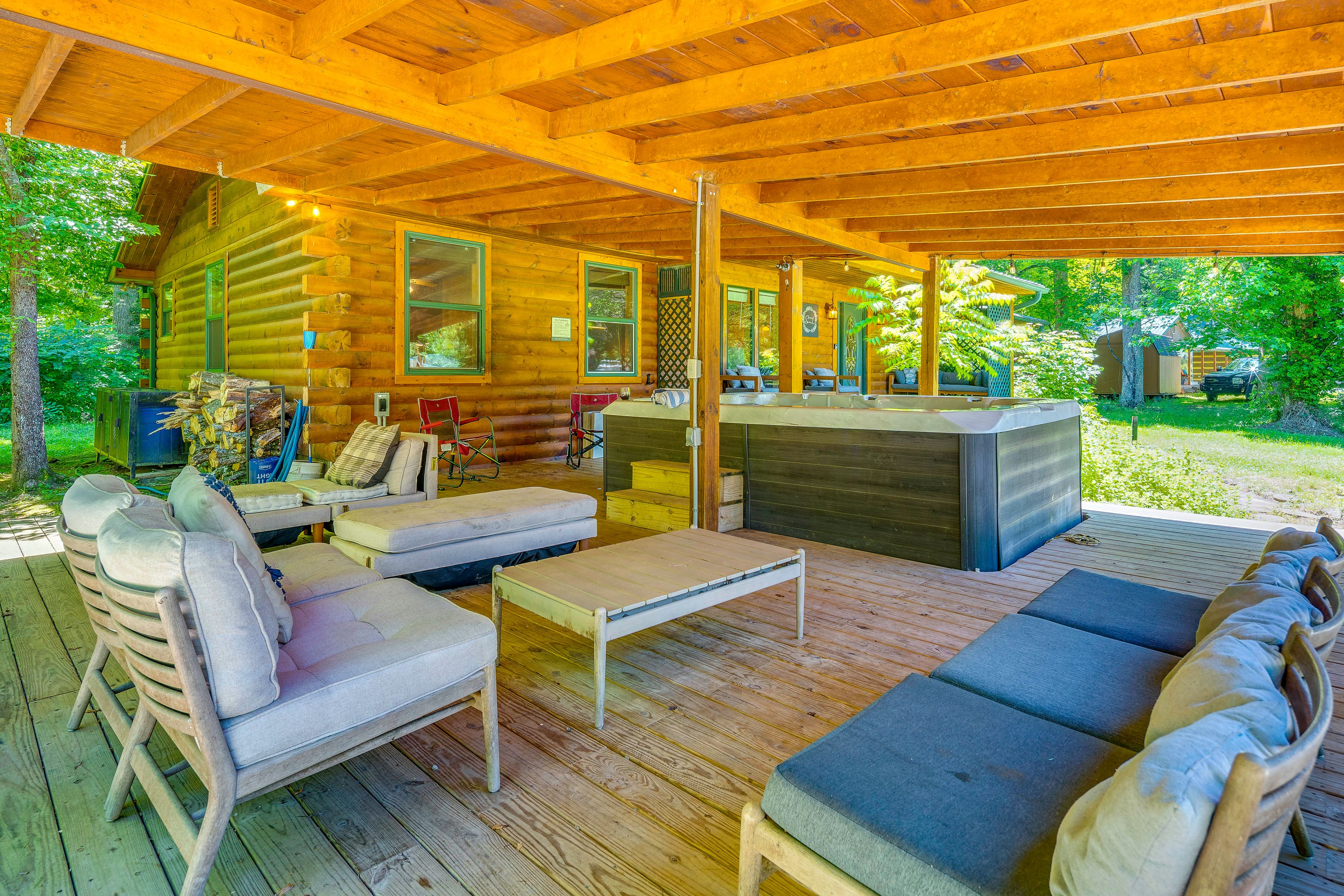 Covered Patio | Hot Tub