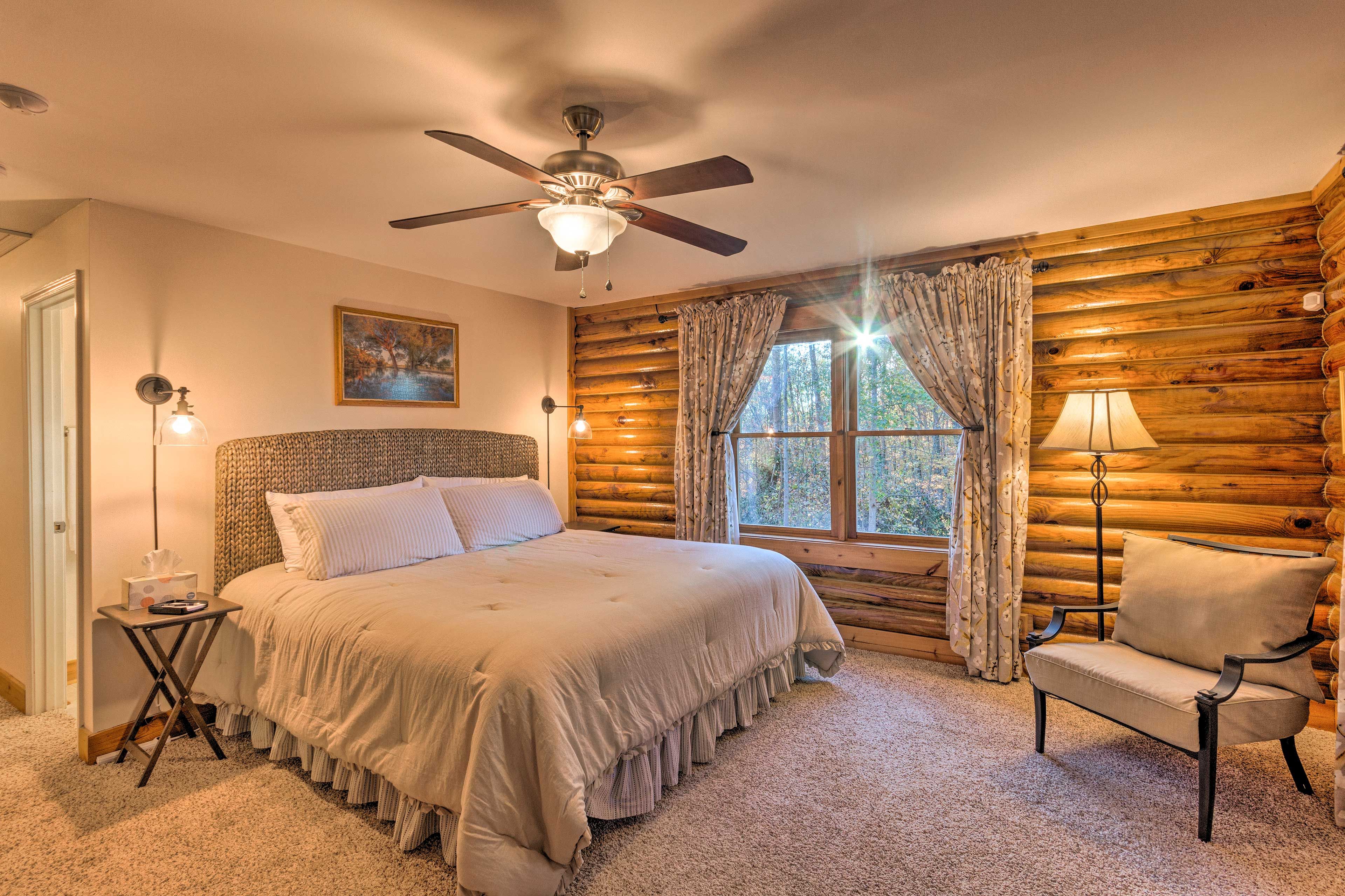 Bedroom 1 | King Bed