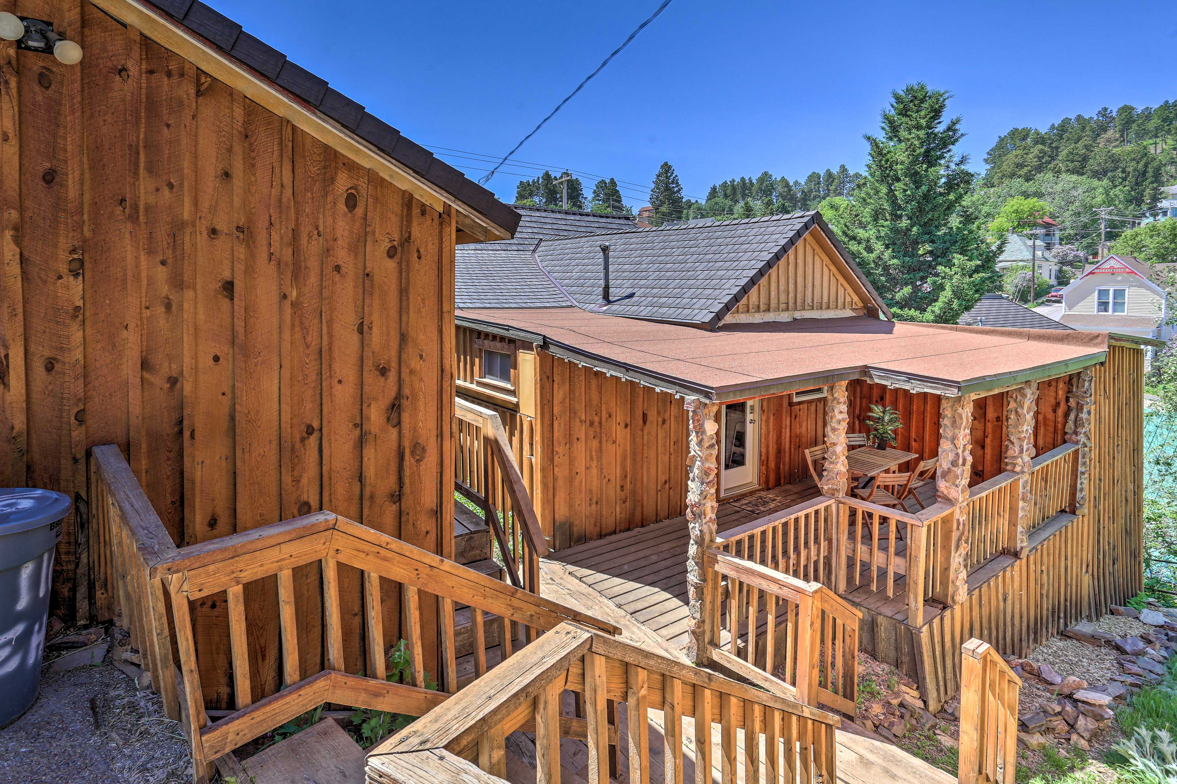 Exterior | Private Entrance