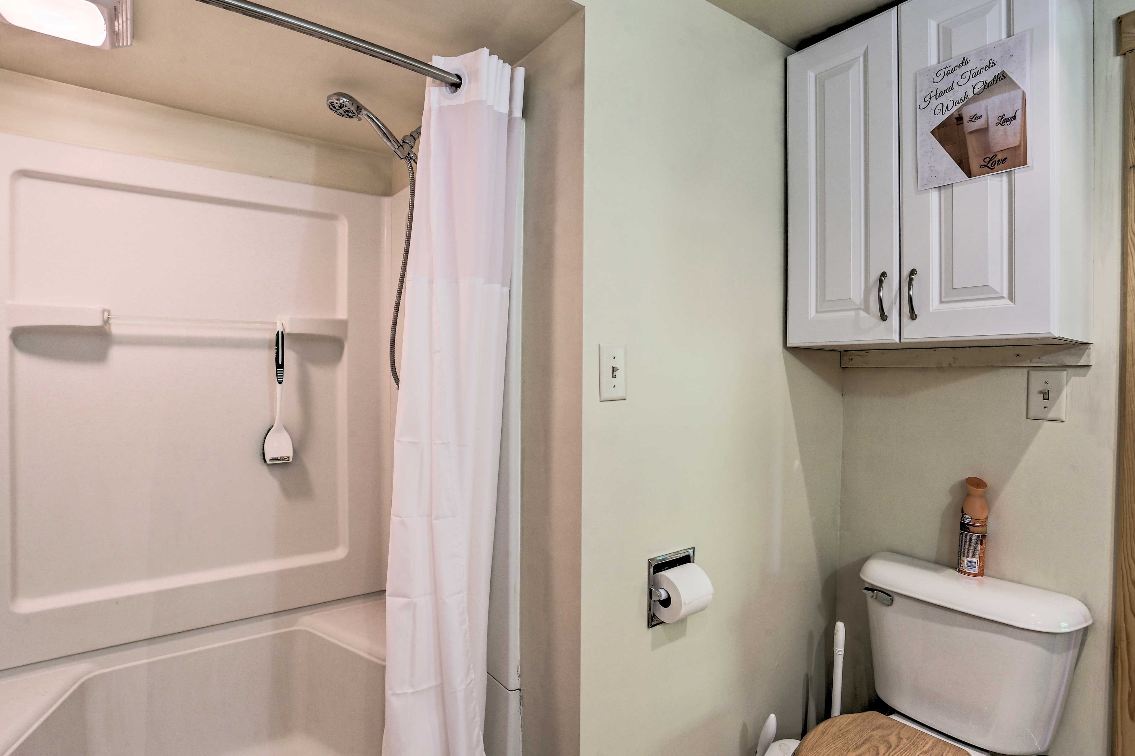 Full Bathroom