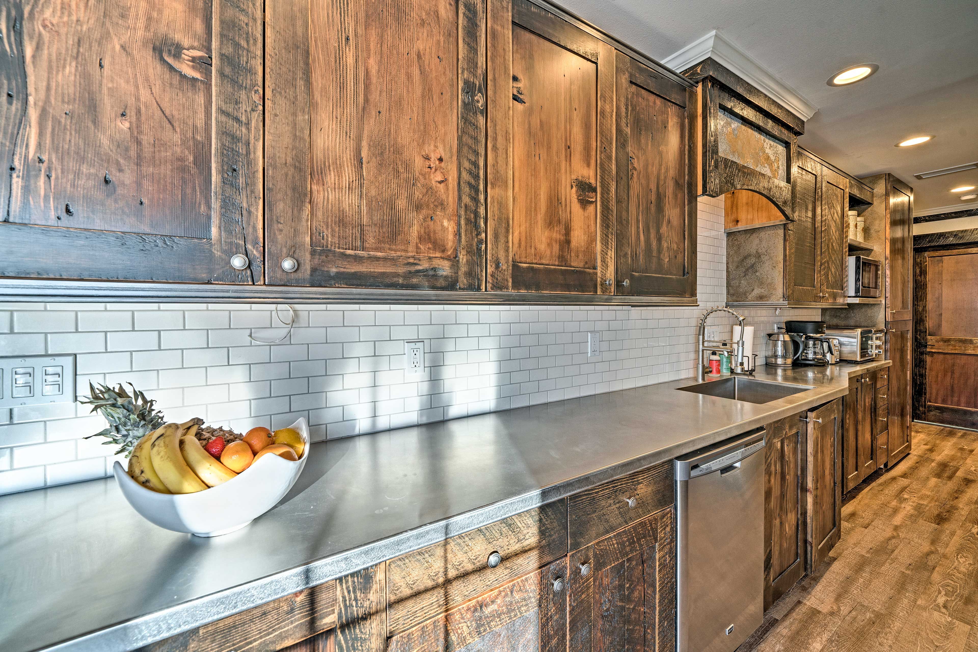 Make all of your meals in this fully equipped kitchen.