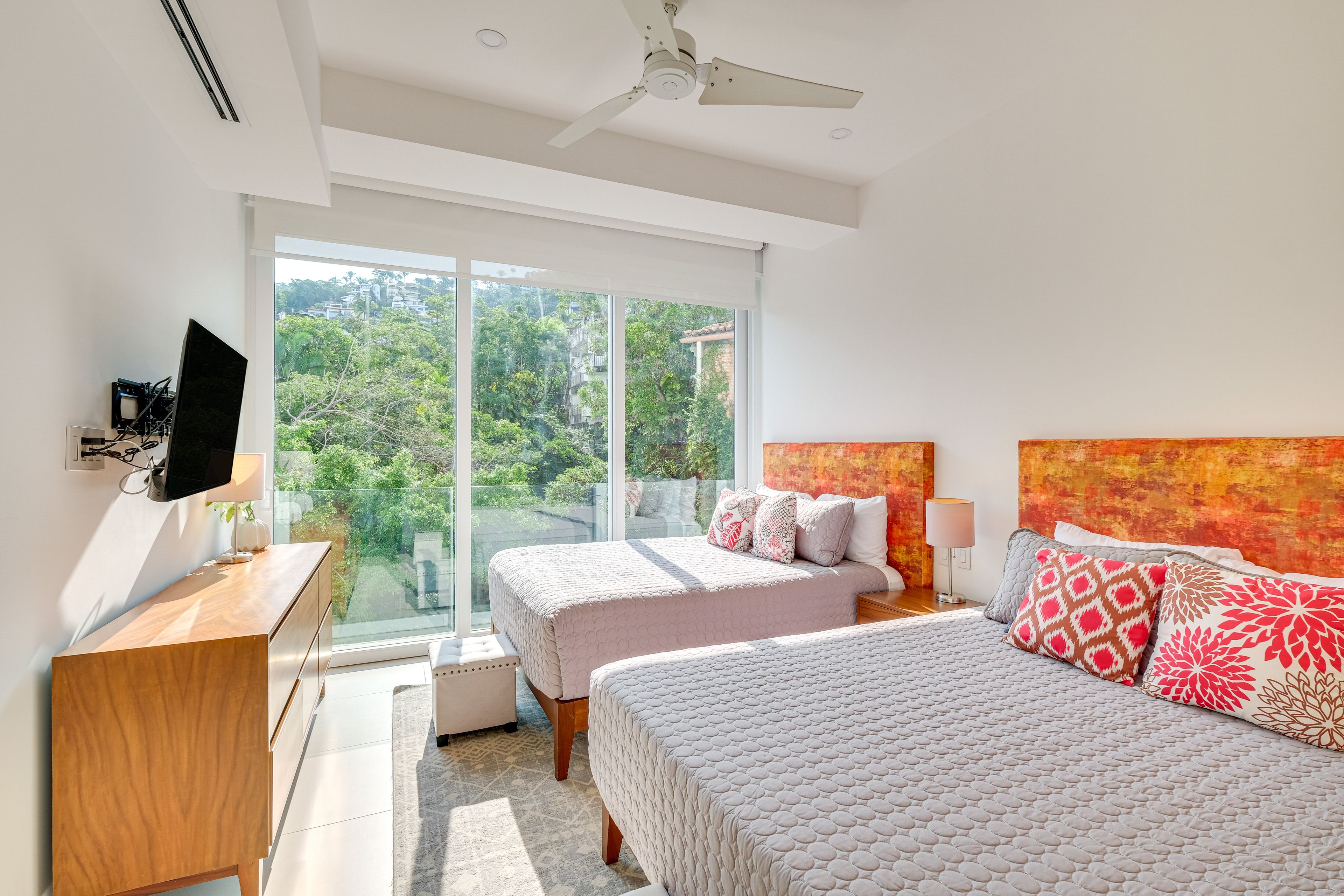 Bedroom 2 | 2 Queen Beds
