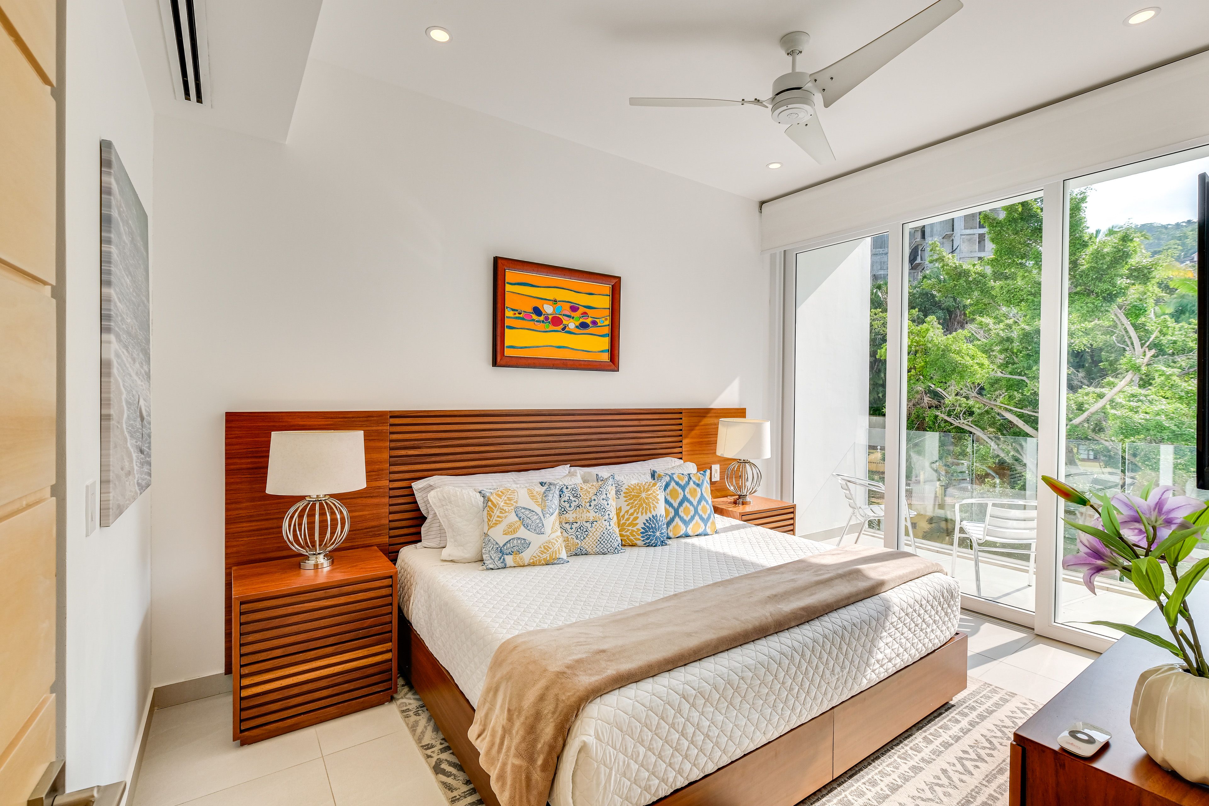 Bedroom 1 | King Bed | Linens Provided