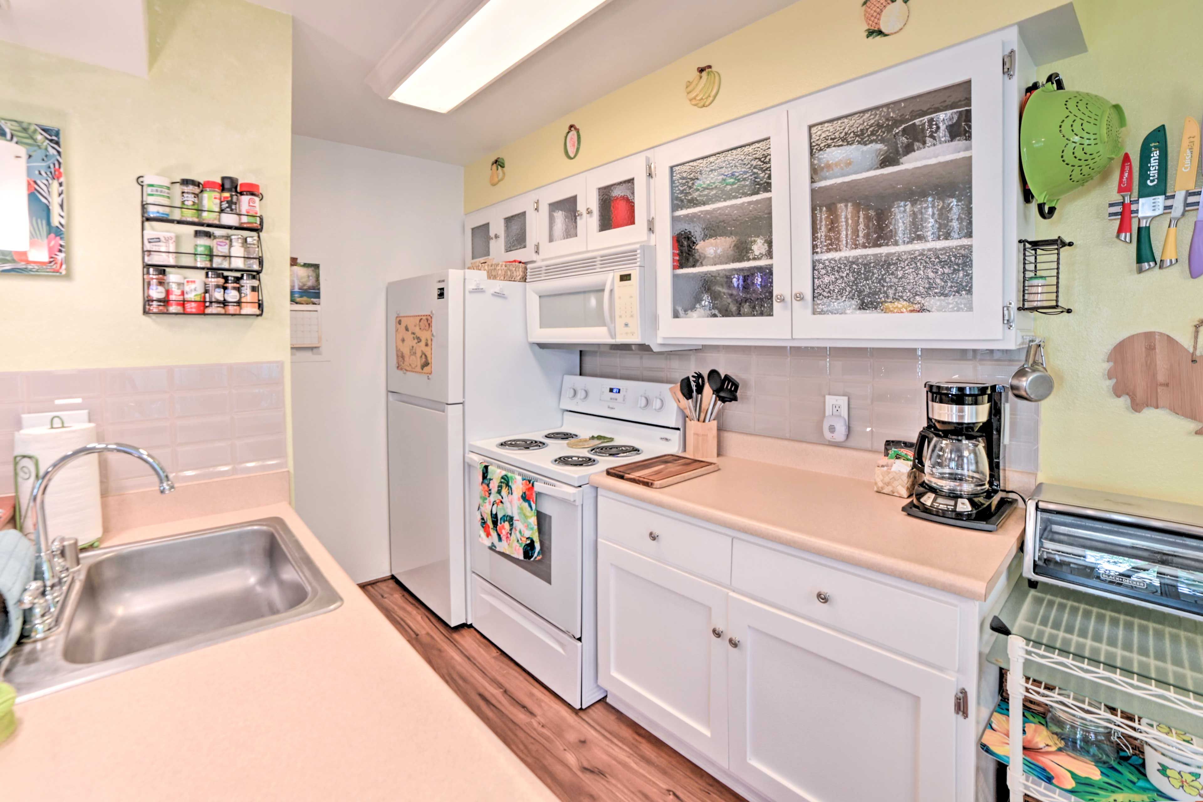 Kitchen | Coffee Maker | Toaster Oven | Blender