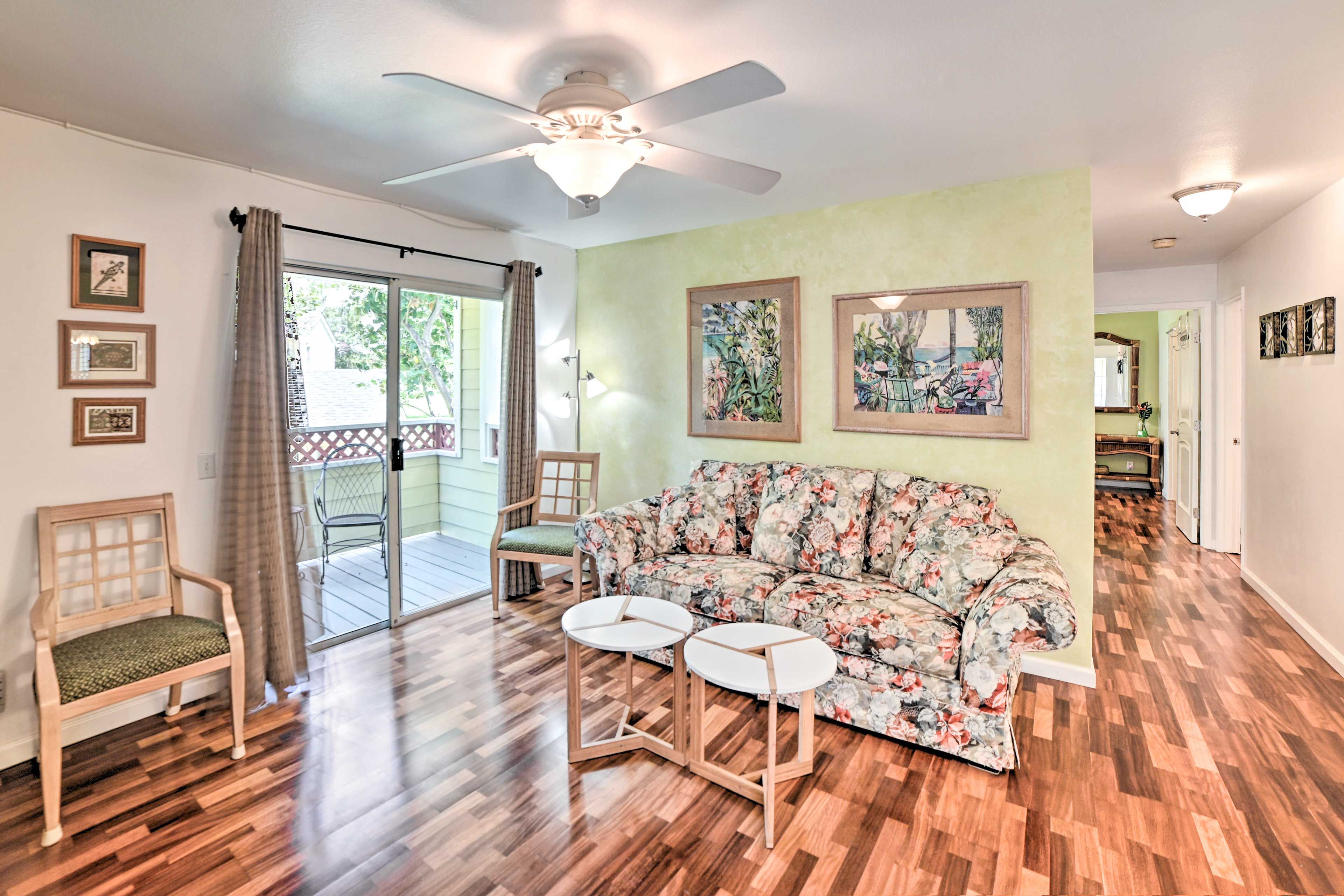 Living Area | Internet Access