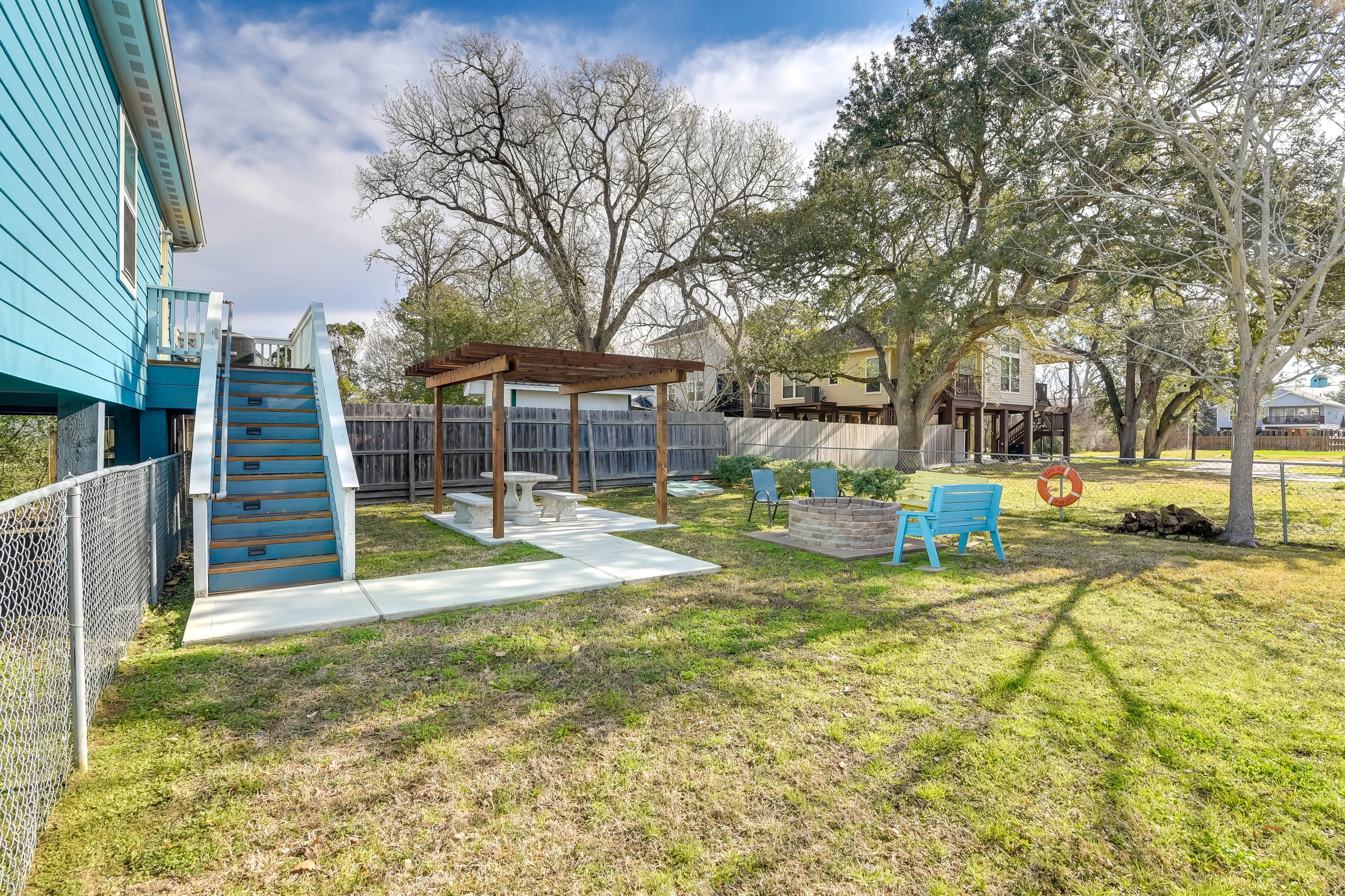 Backyard | Pergola | Yard Games