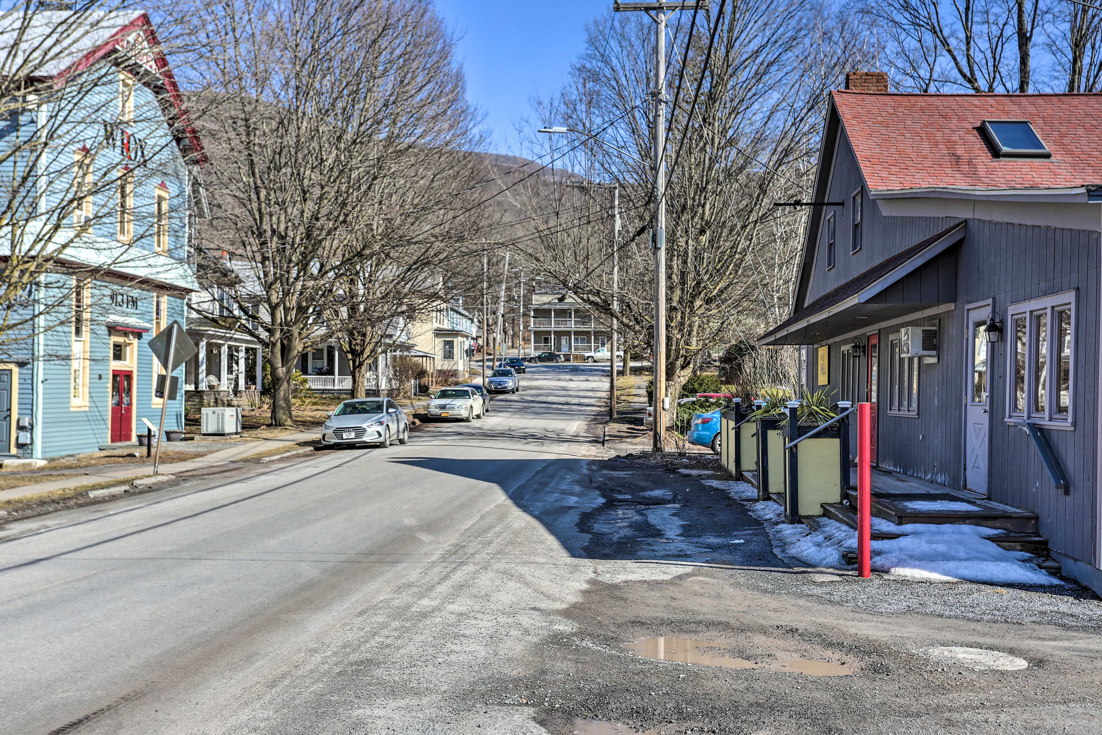 Take your golf clubs to the Shephard Hills Golf Course less than a mile away!
