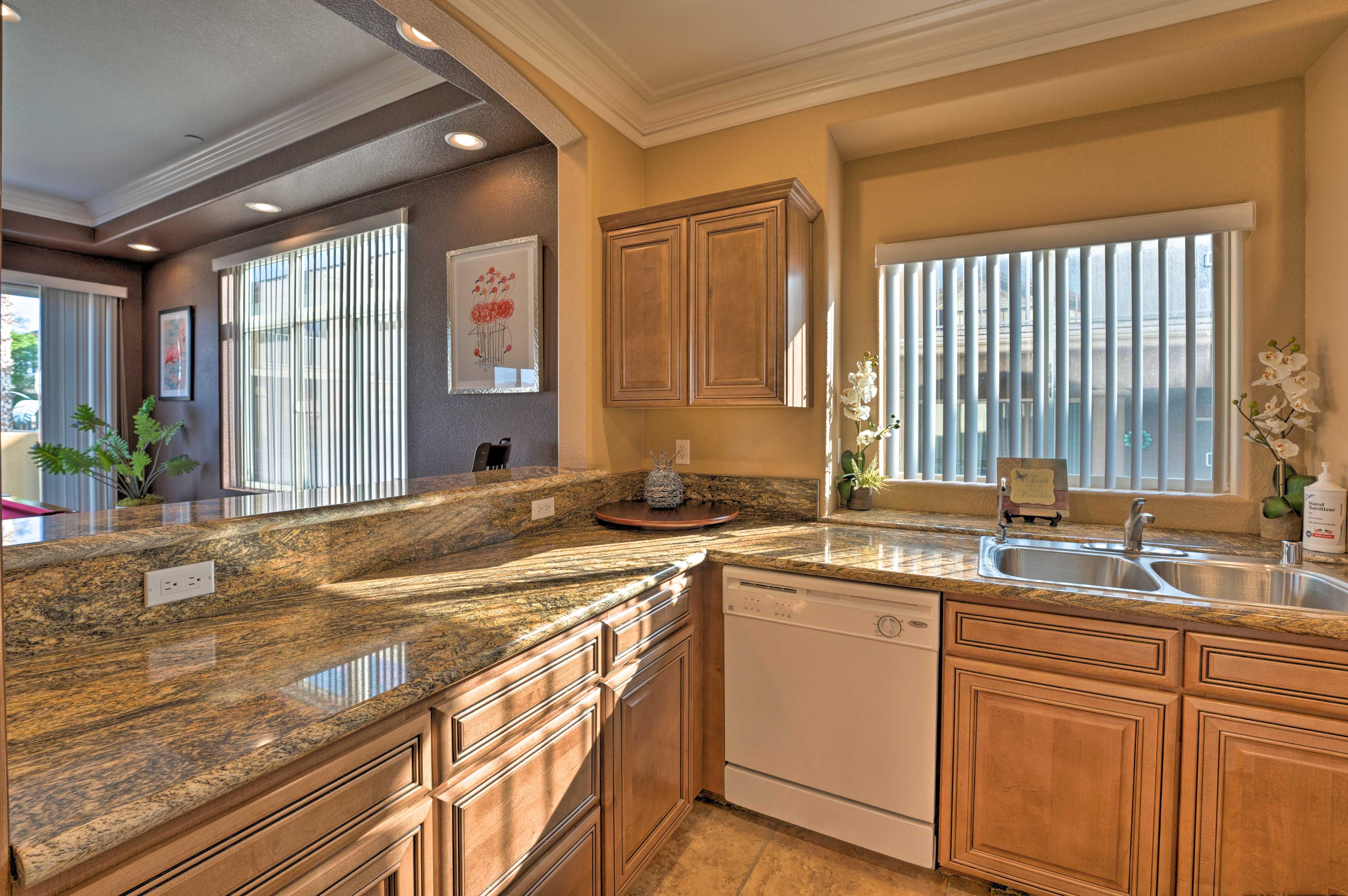 Fully Equipped Kitchen | Pass Window | Granite Countertops