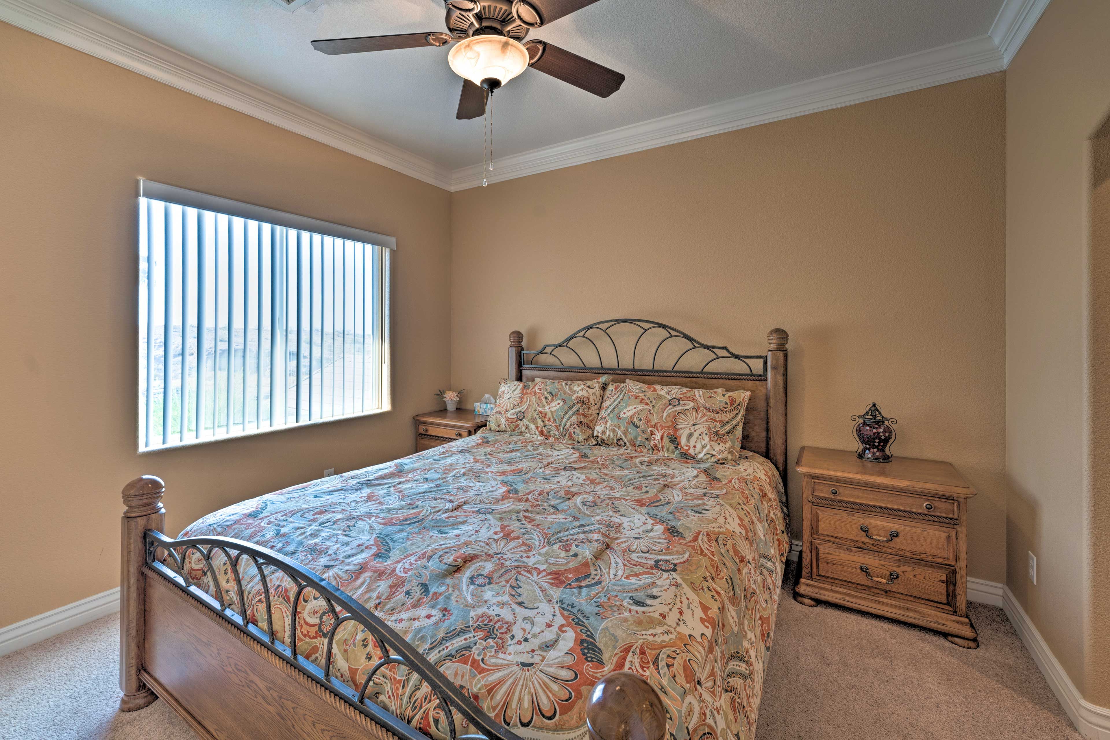 Bedroom 2 | King Bed | Ceiling Fan