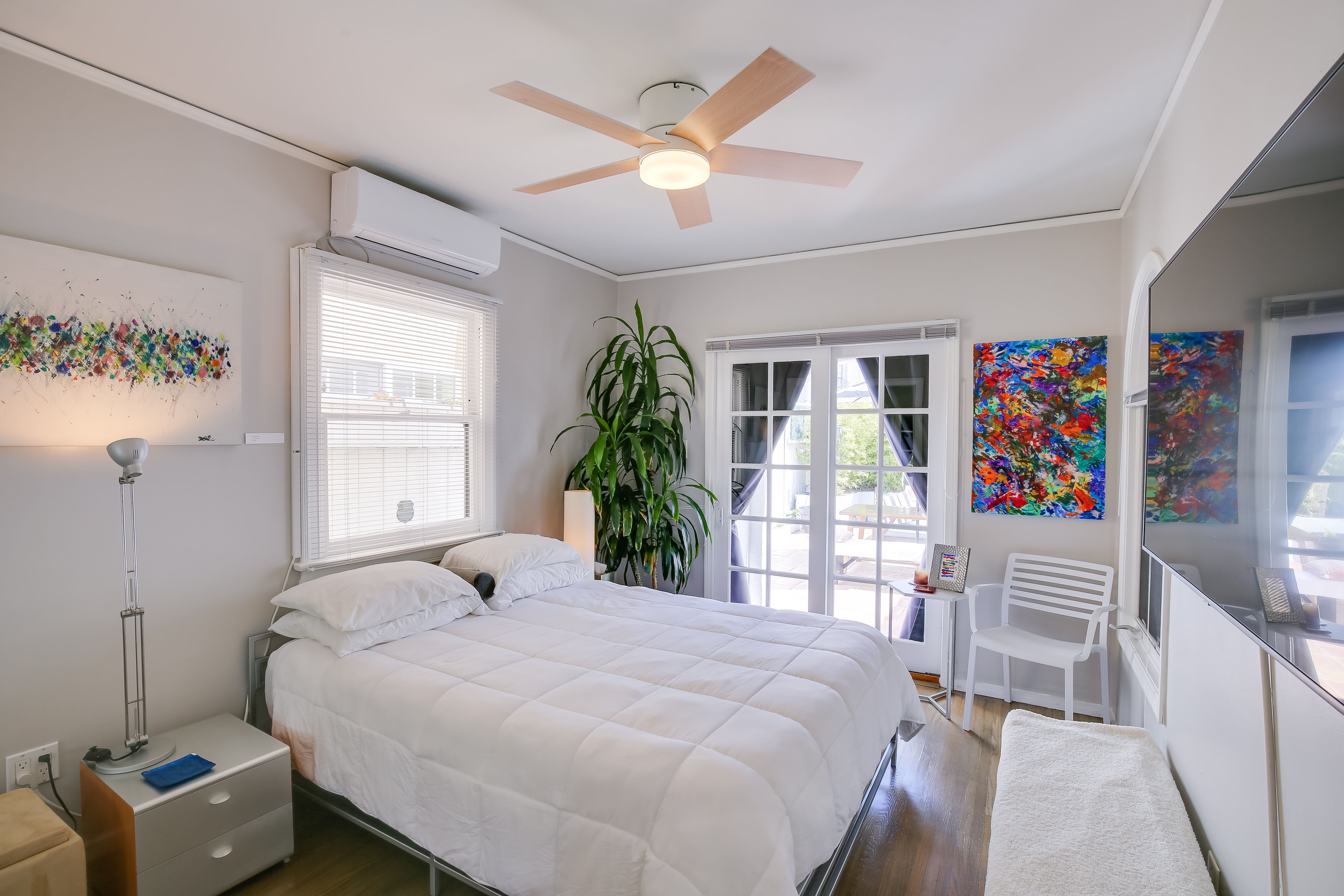 Bedroom 1 | Queen Bed | Linens Provided