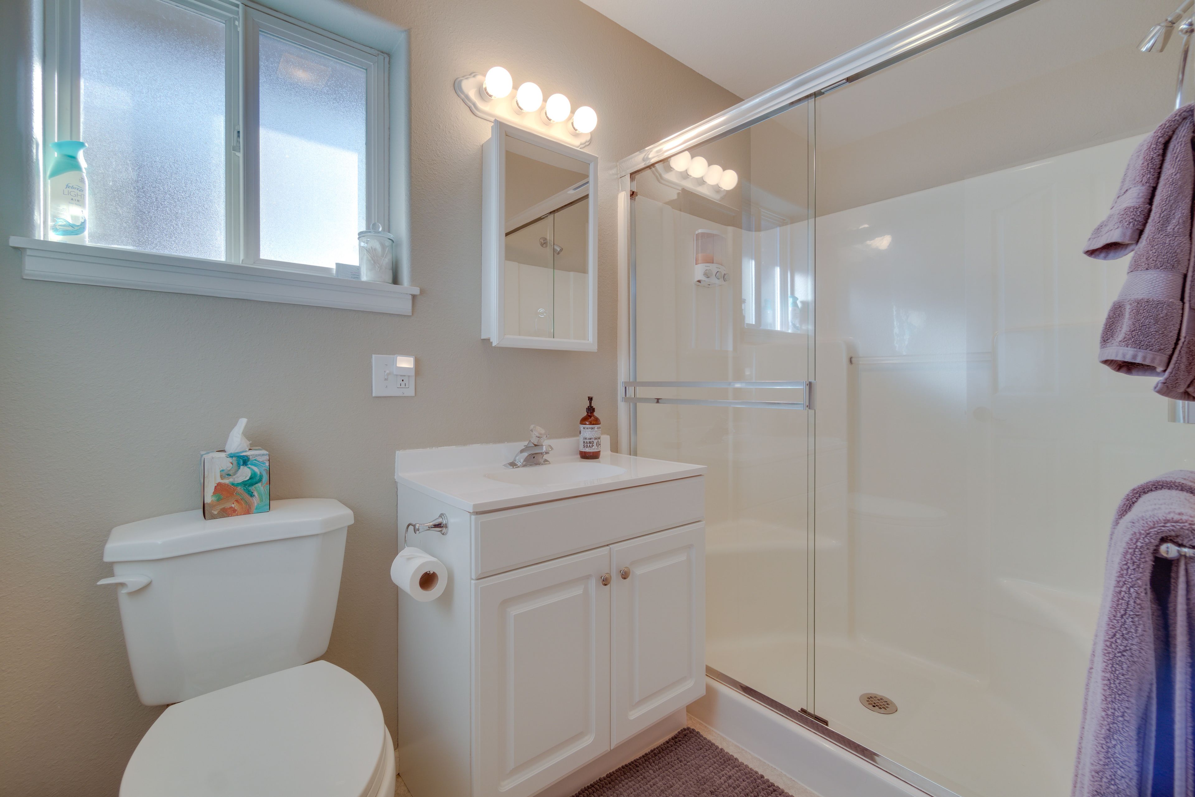 Full Bathroom
