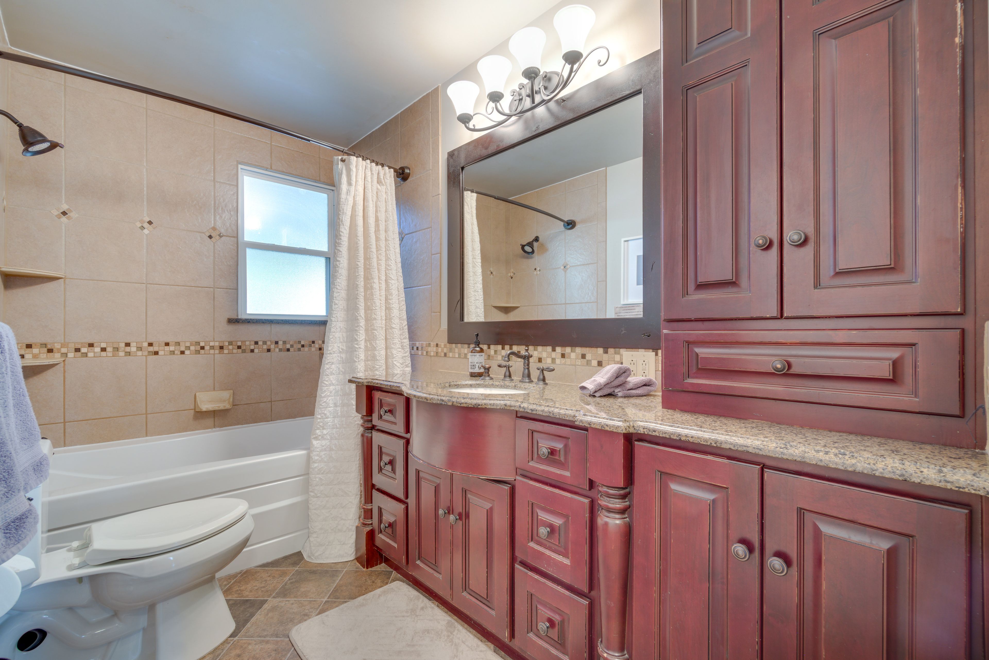 Full Bathroom
