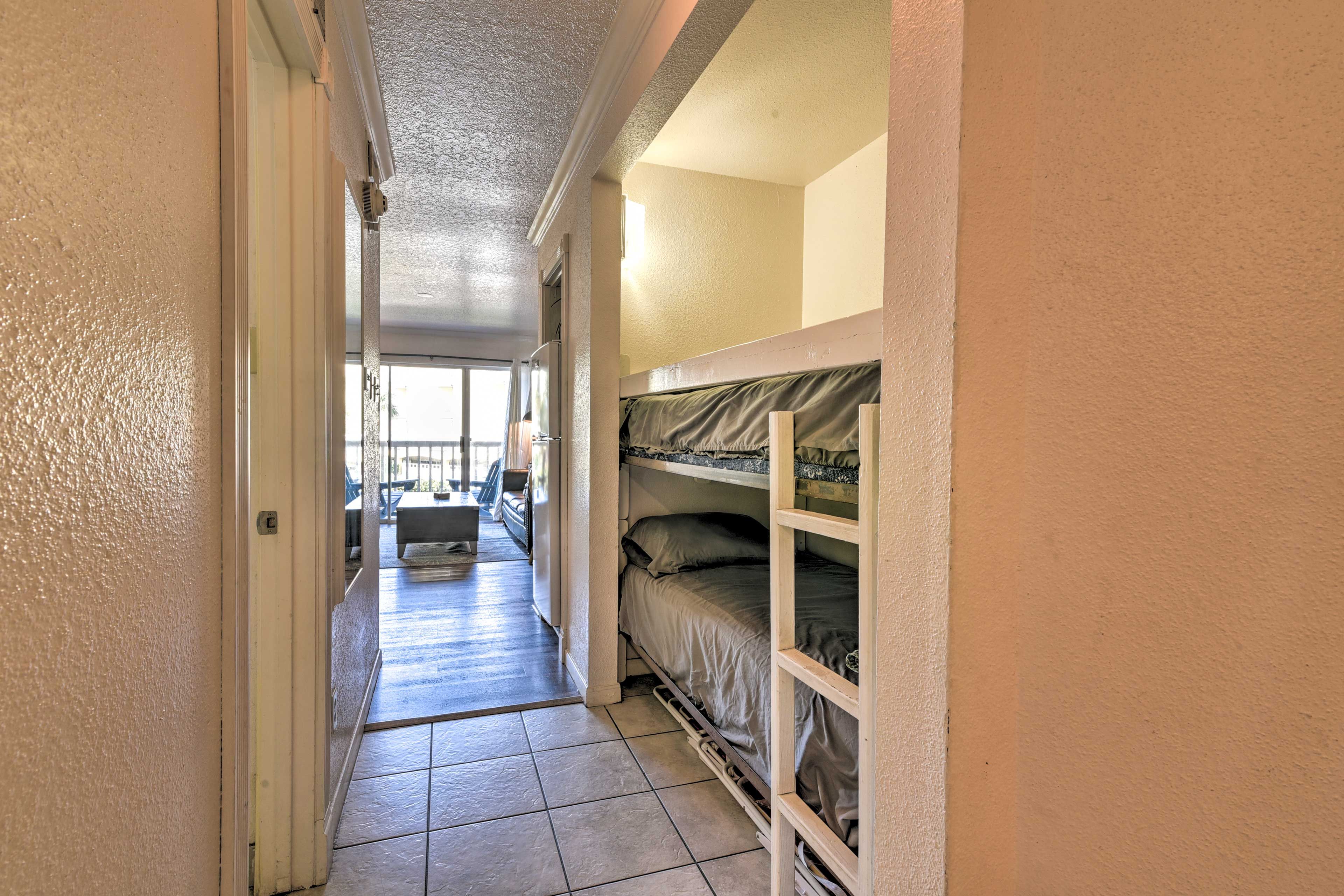 Hallway | Twin Bunk Bed