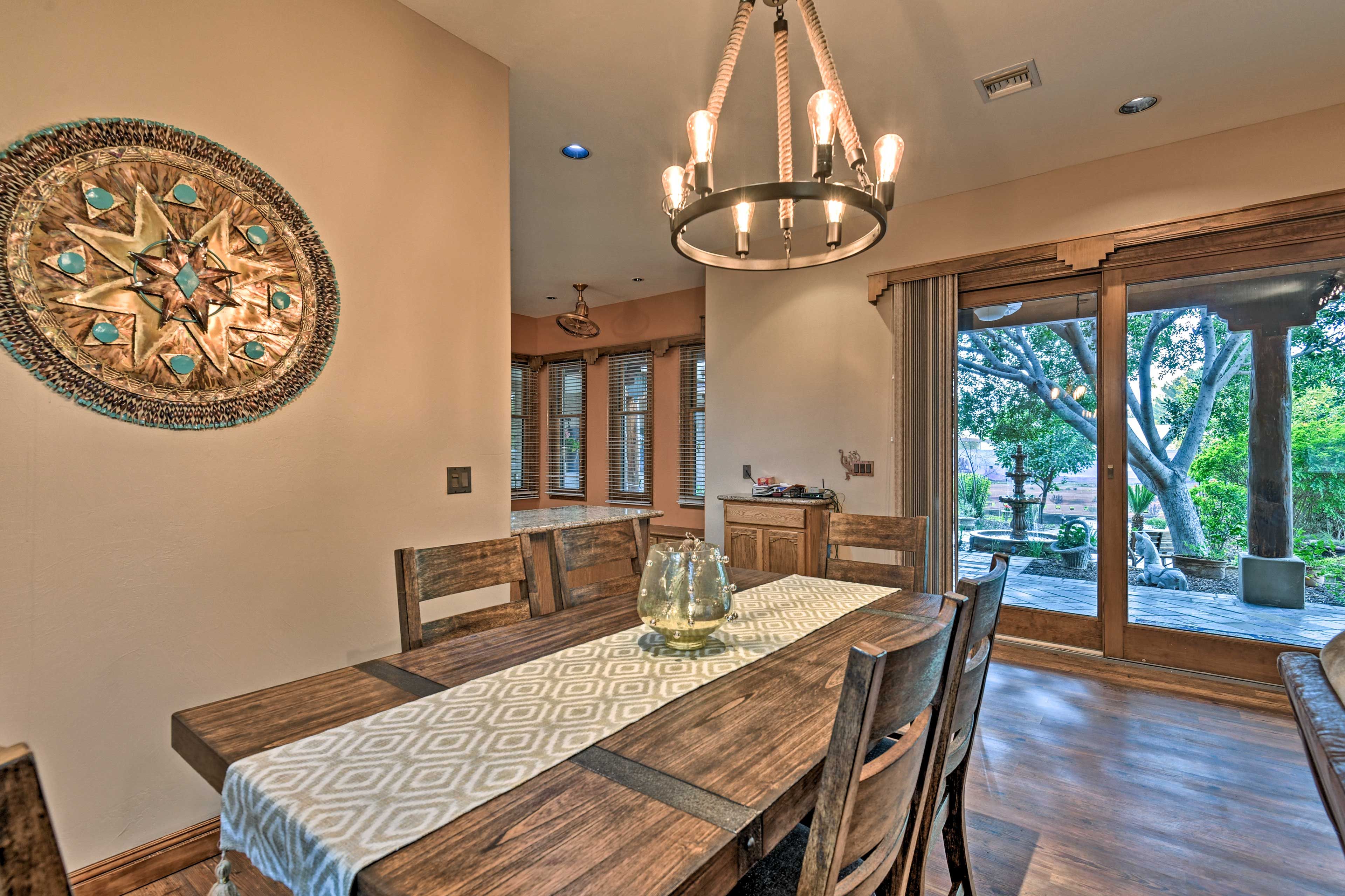 Dining Area | Dishware & Flatware Provided