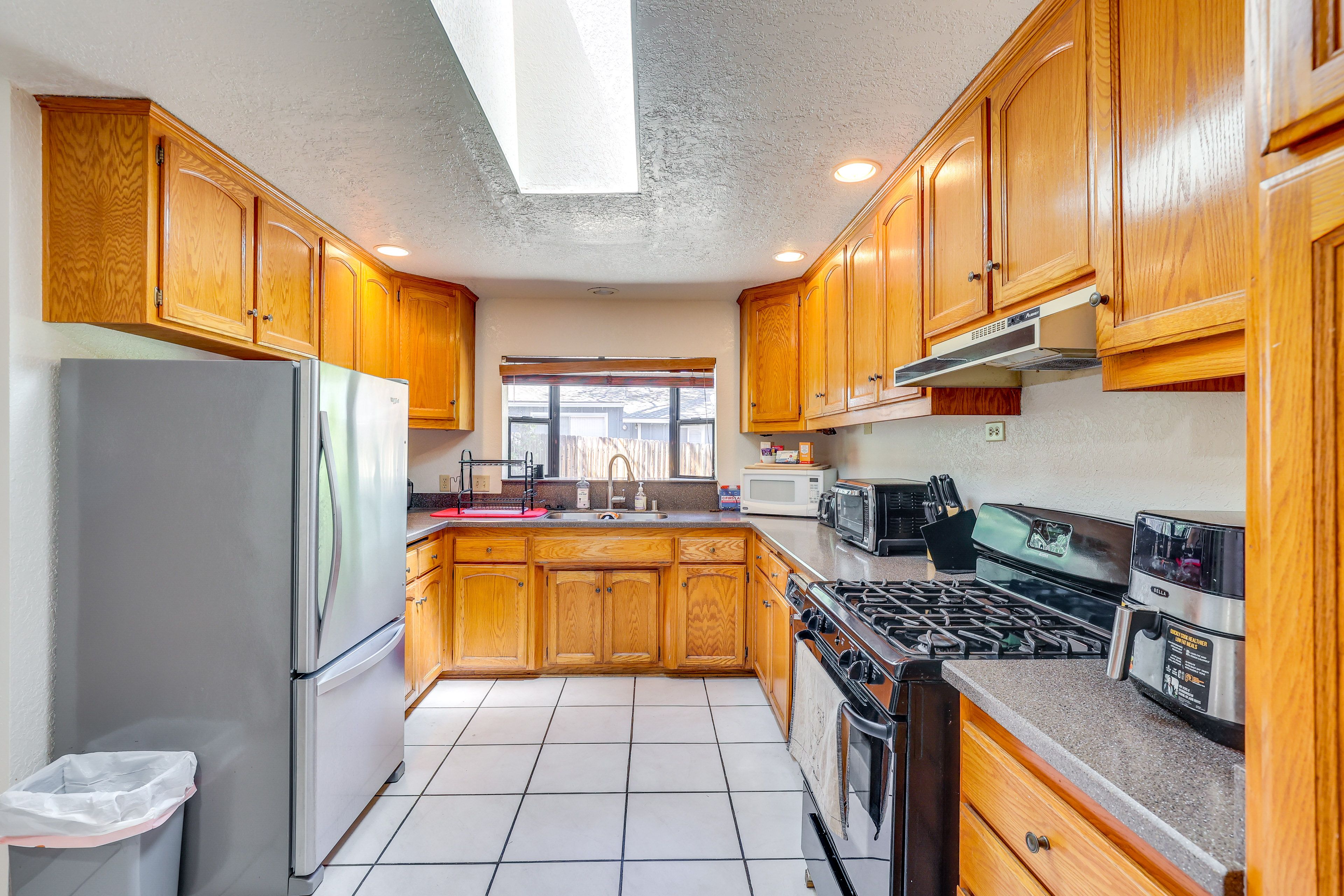 Kitchen | Toaster Oven | Dishwasher