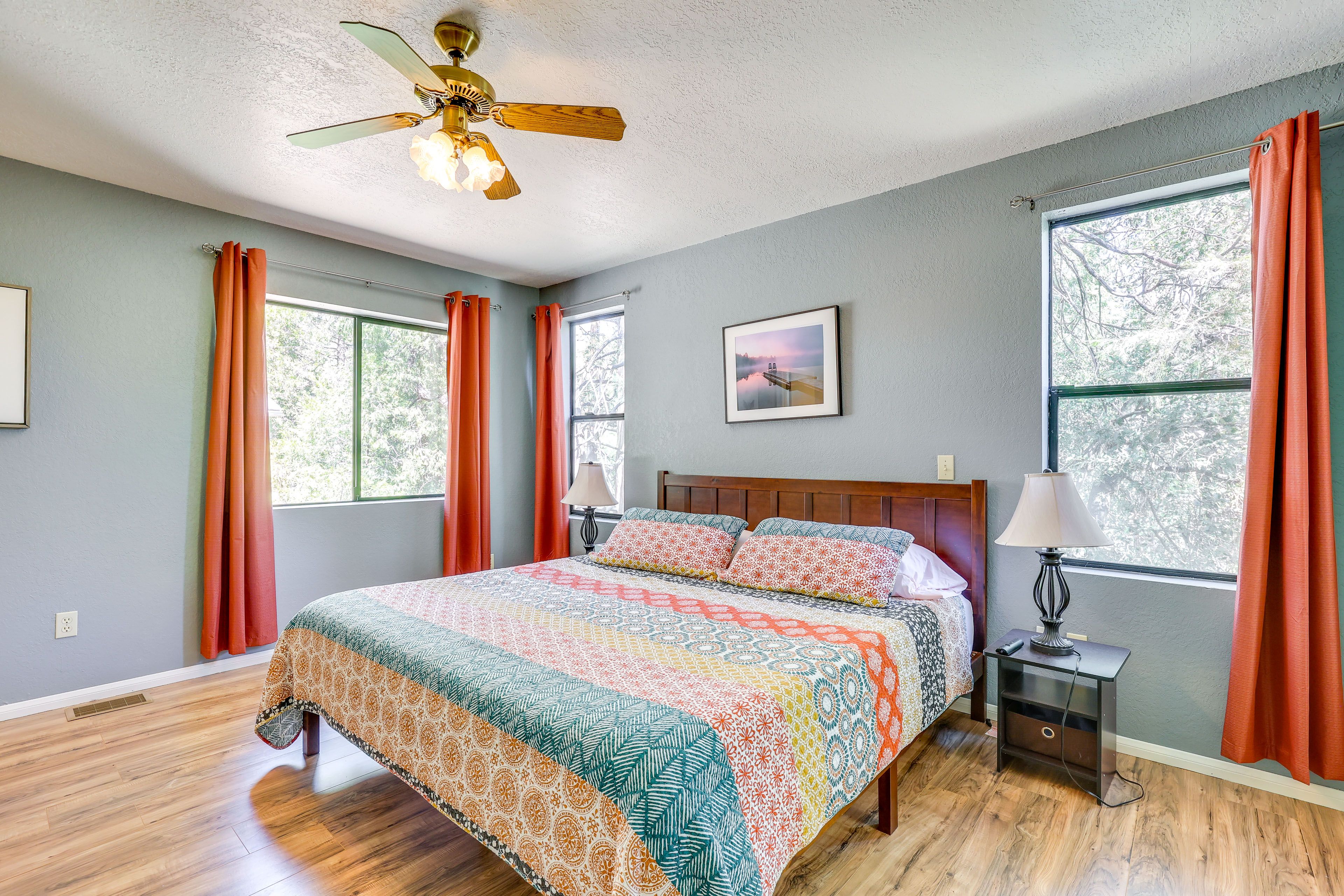 Bedroom 1 | King Bed