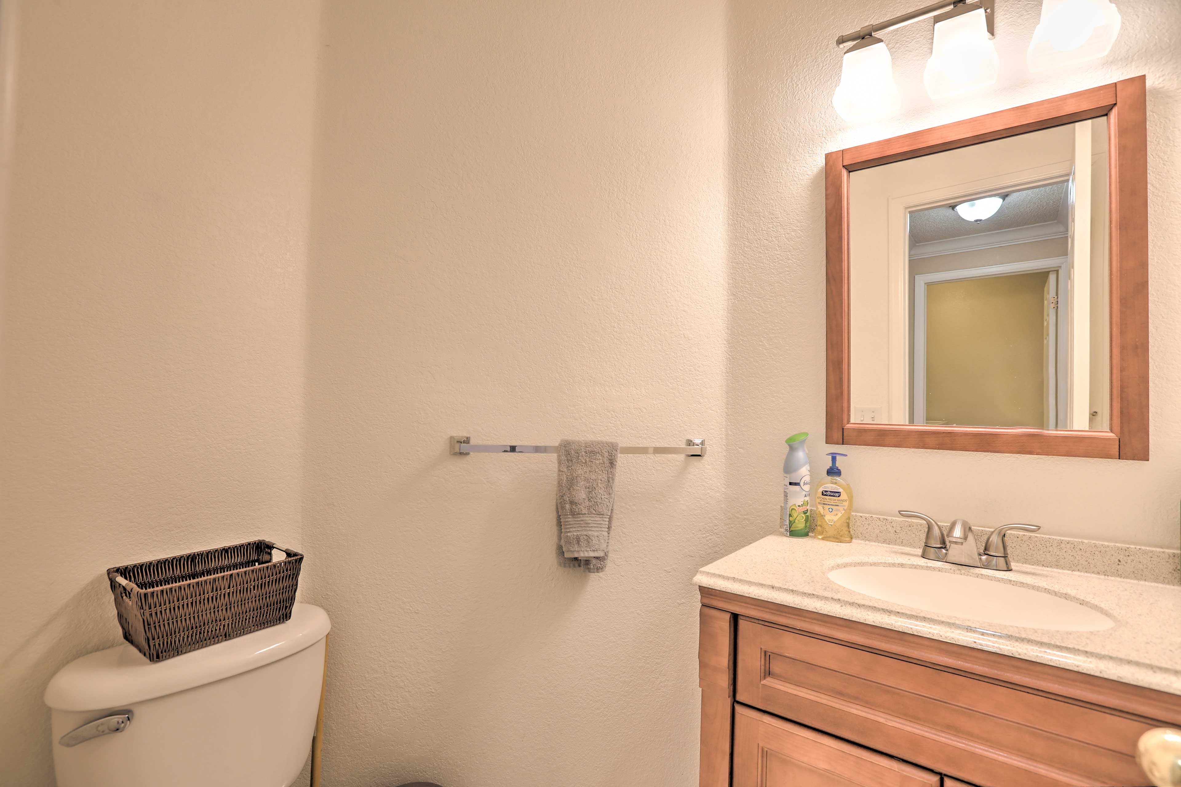 Half Bathroom | 1st Floor