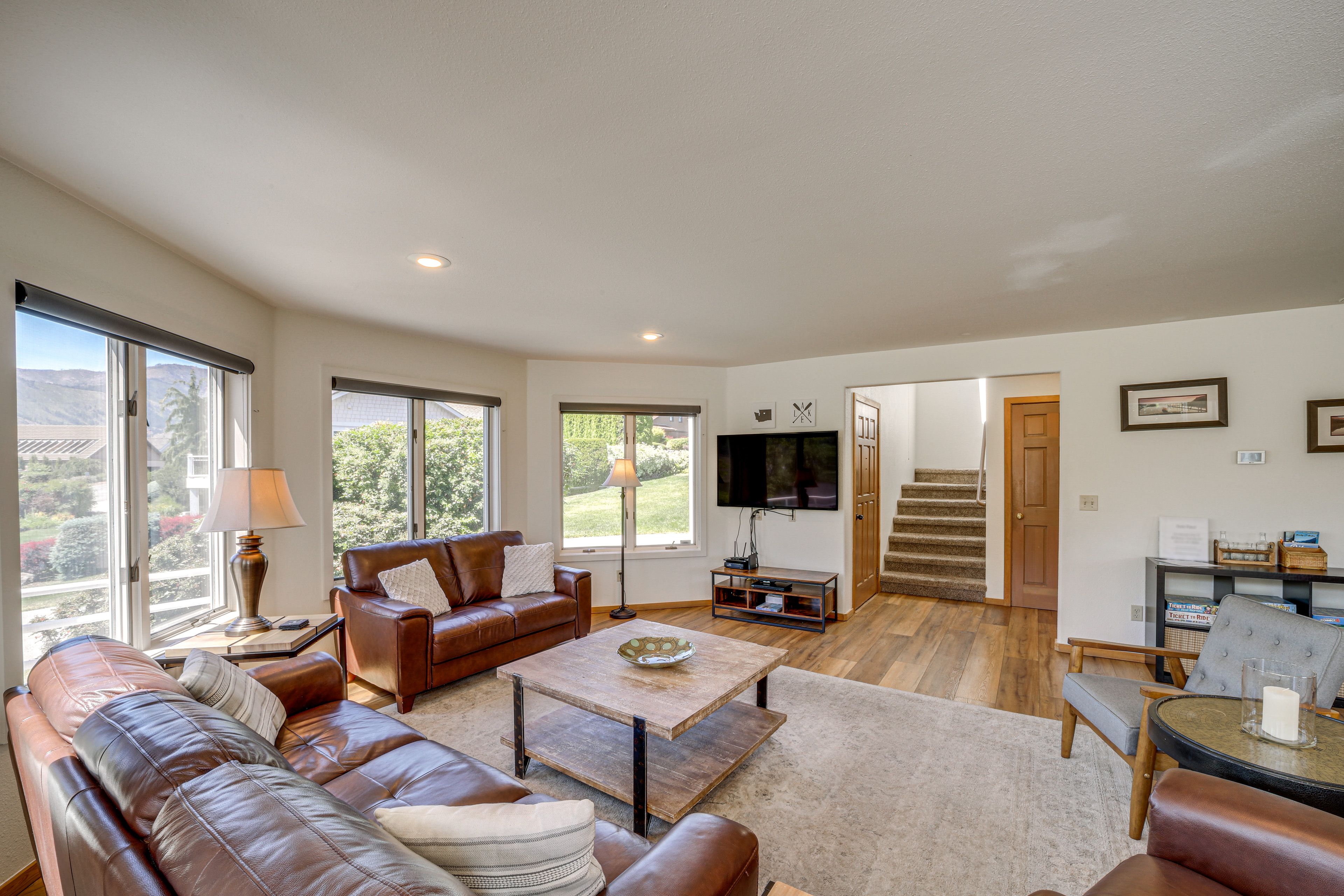 Living Area | A/C | Free WiFi | Board Games