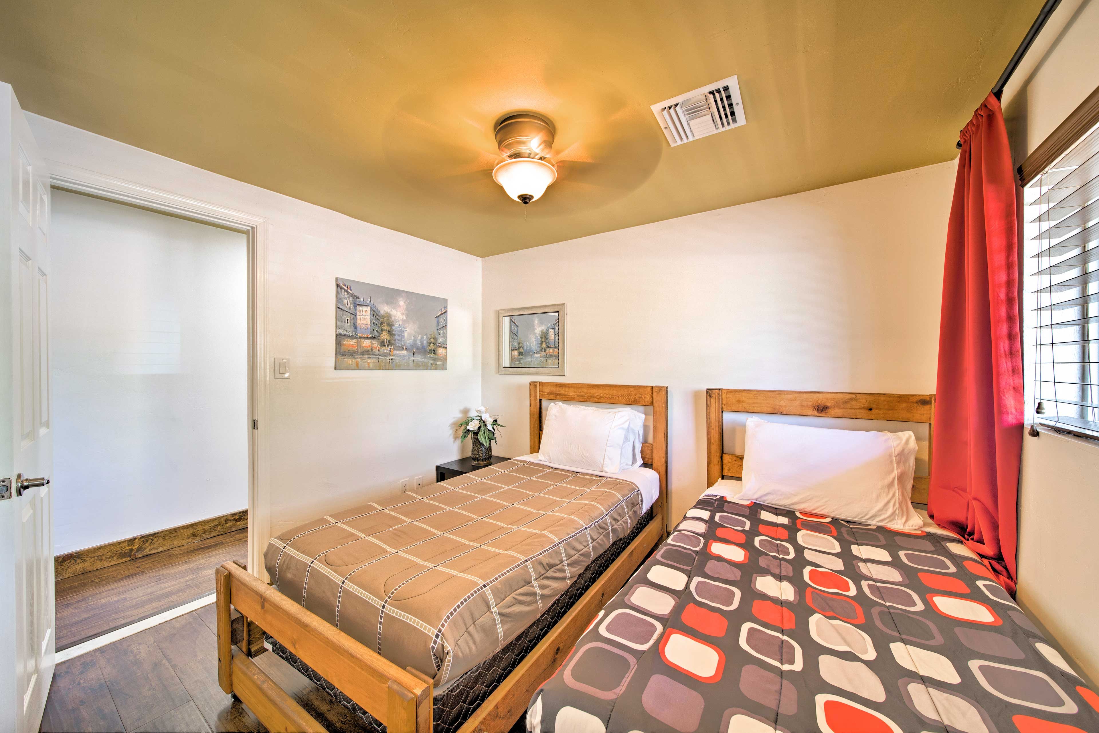 Bedroom 3 boasts 2 comfy twin beds.