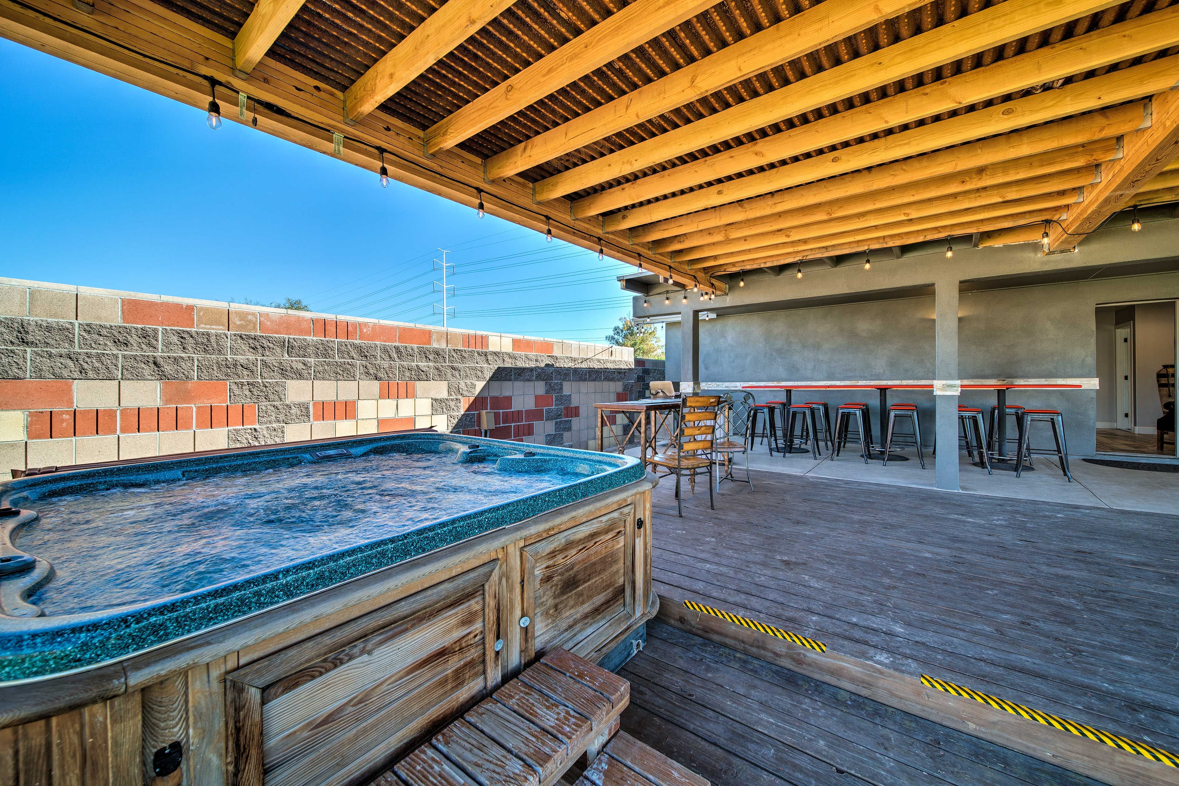 Hop in the spa-like Jacuzzi after adventurous days.